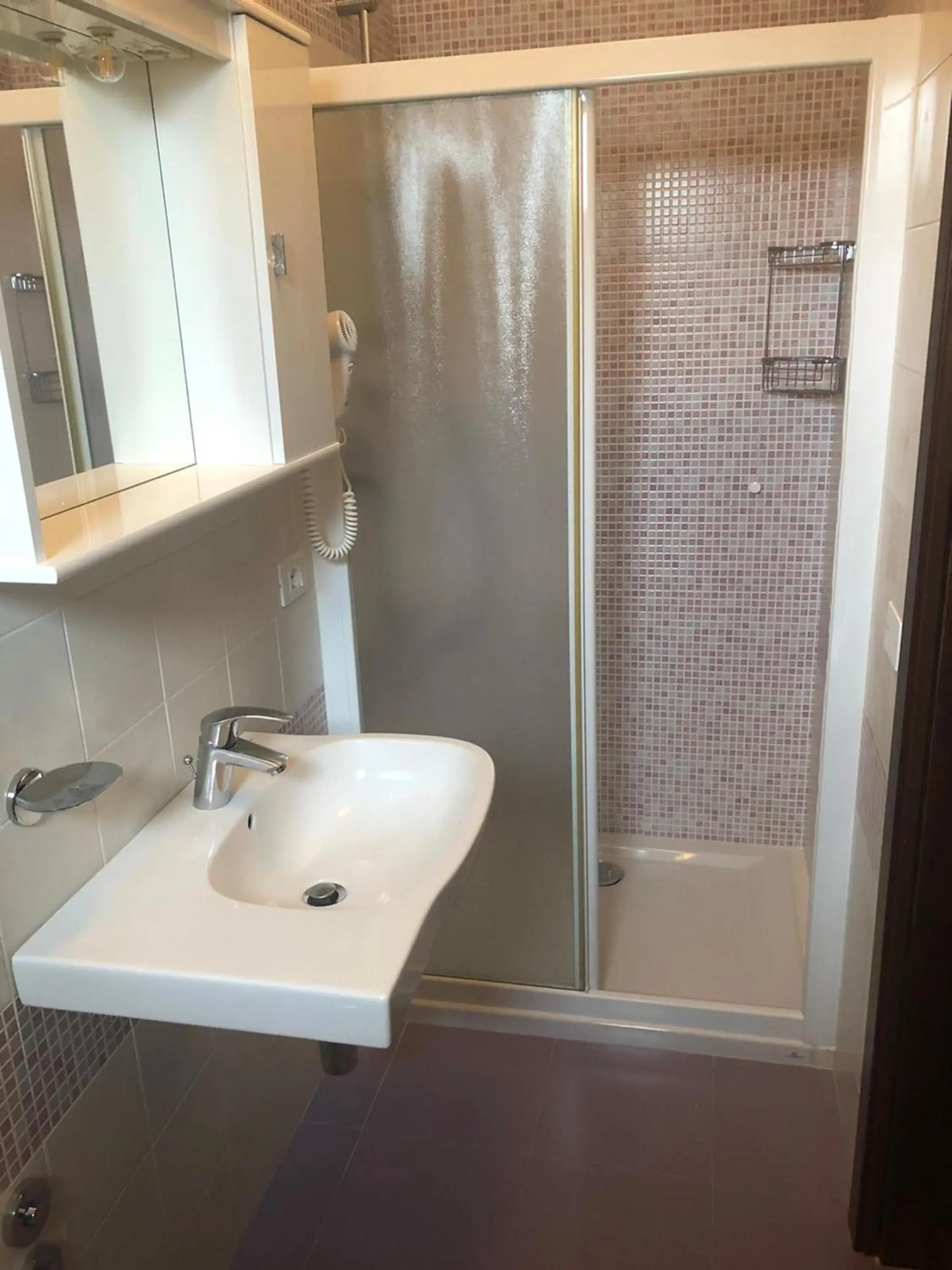 Bathroom in Hotel American
