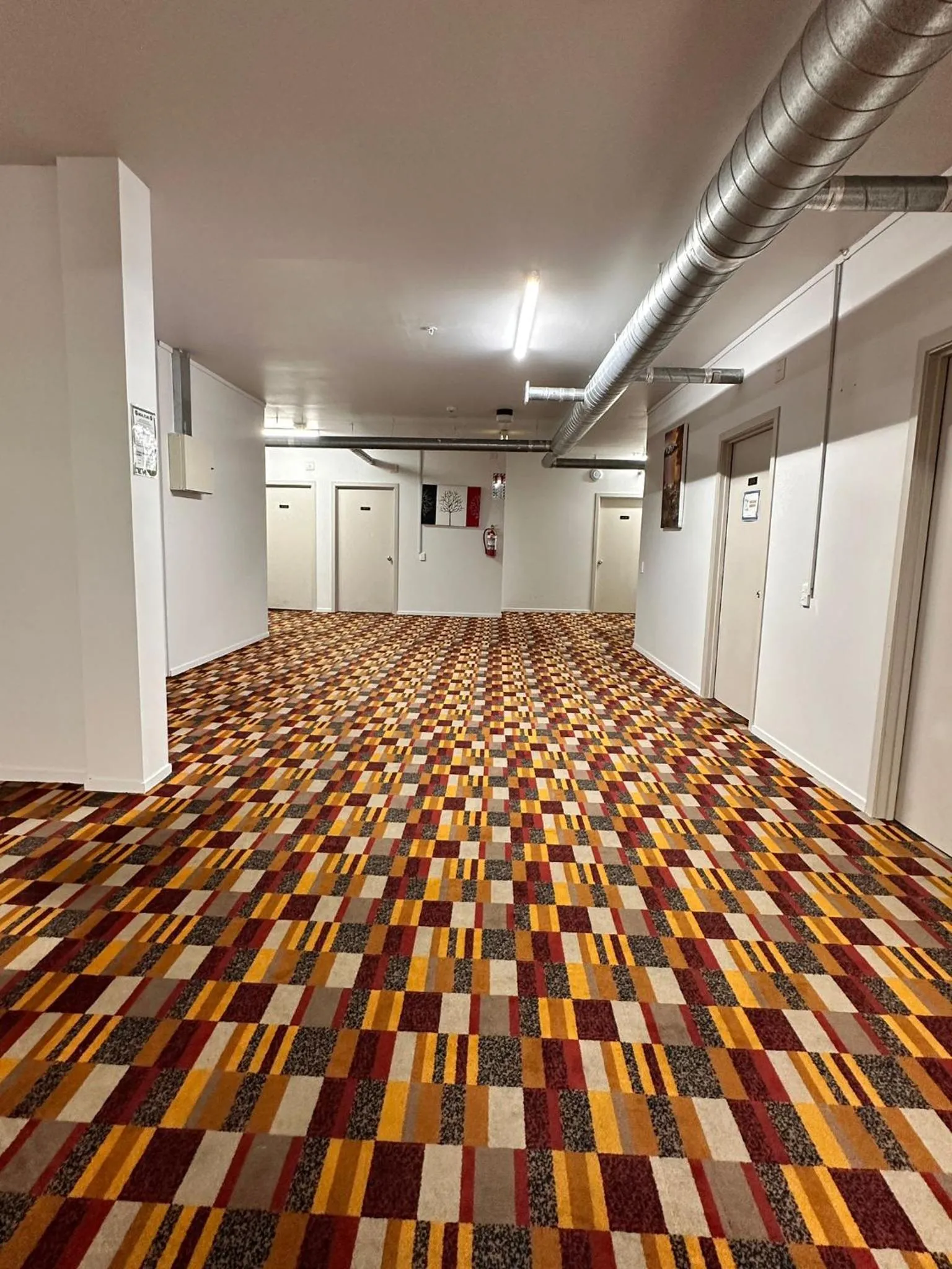 Property building in Hamilton City Inn