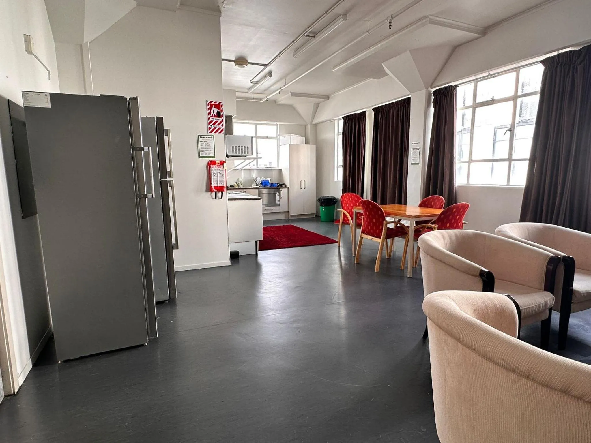 Kitchen or kitchenette in Hamilton City Inn