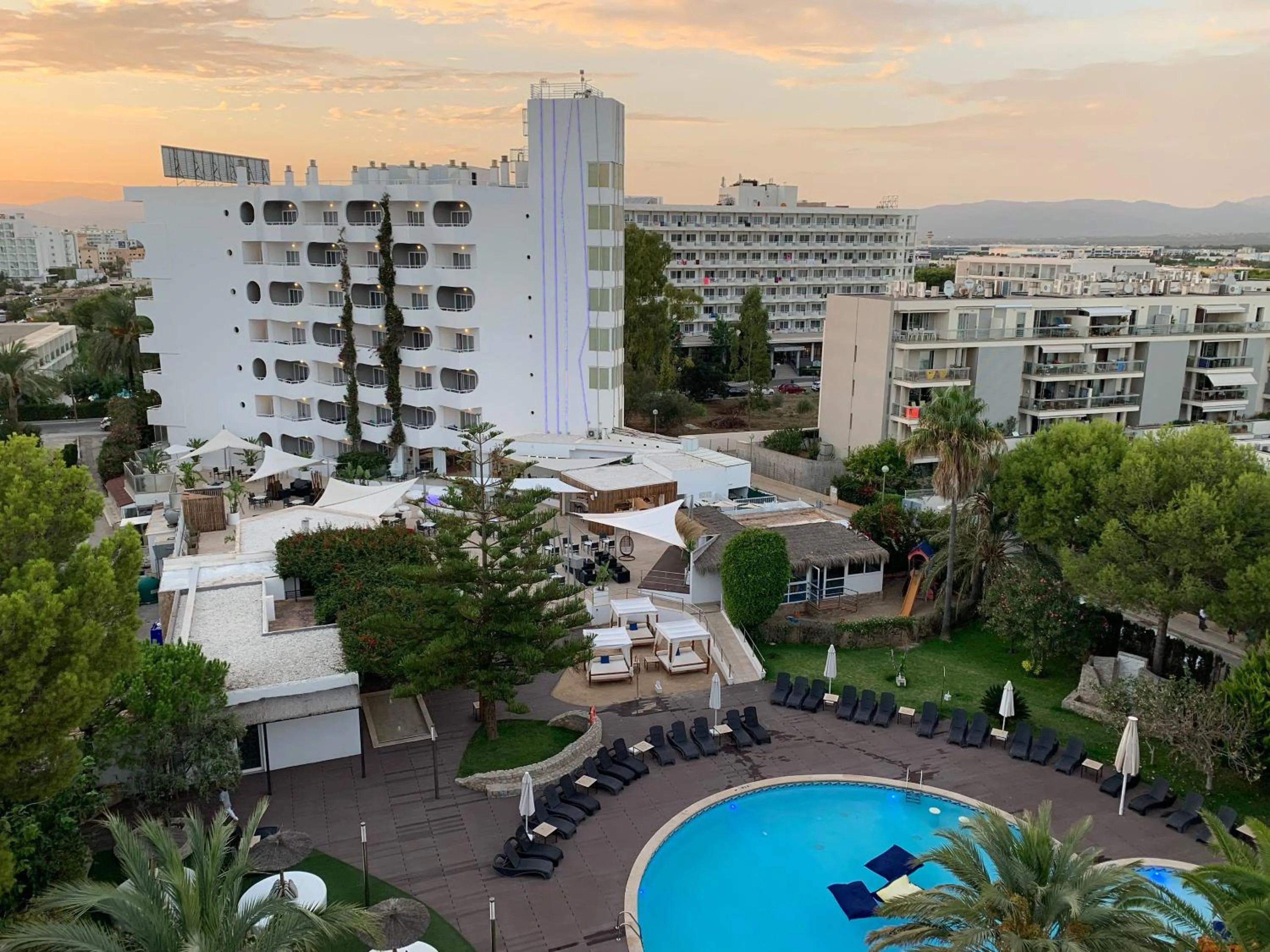 Property building in BG Pamplona