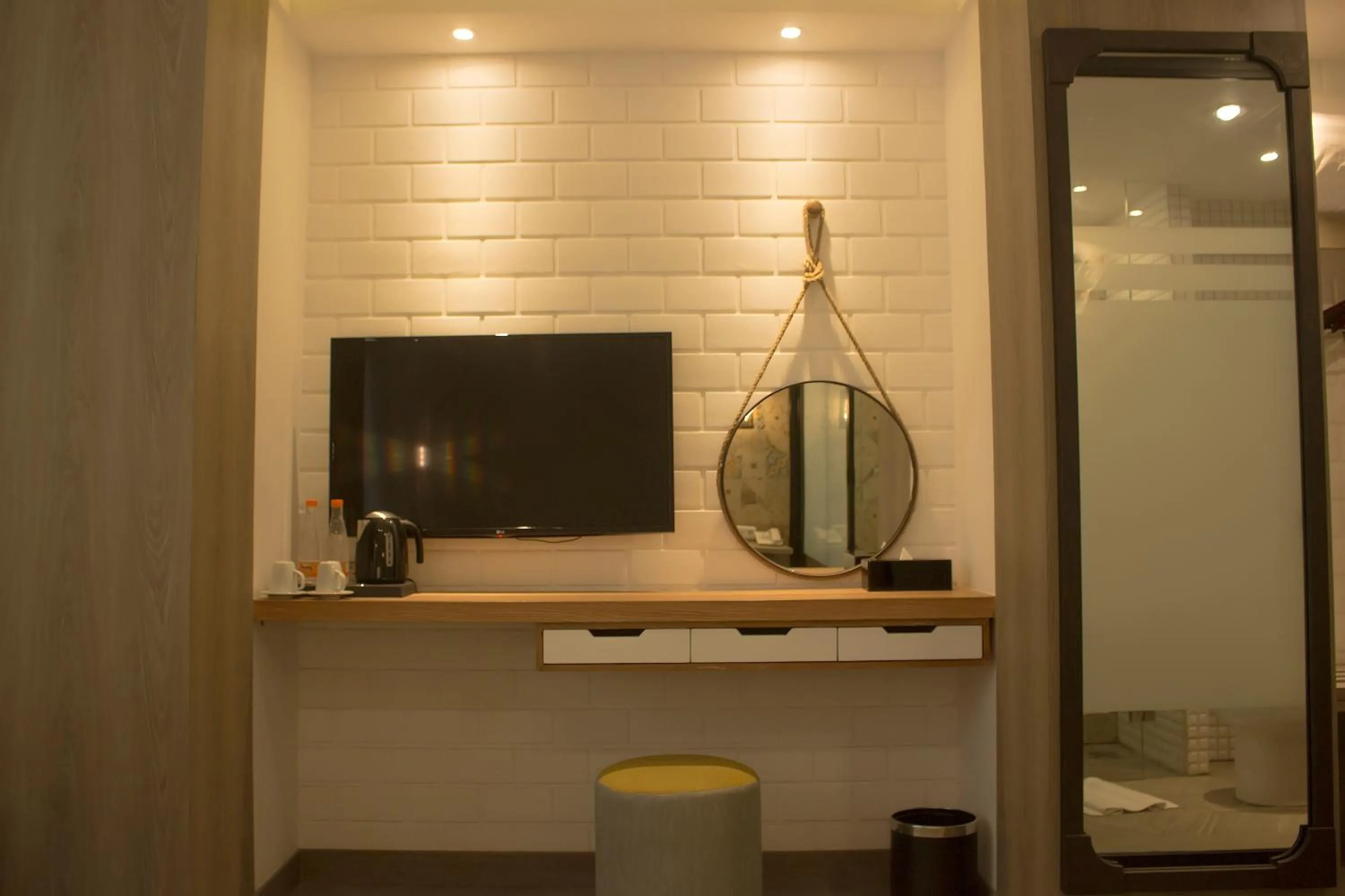 TV and multimedia in Ana Hotel Jakarta