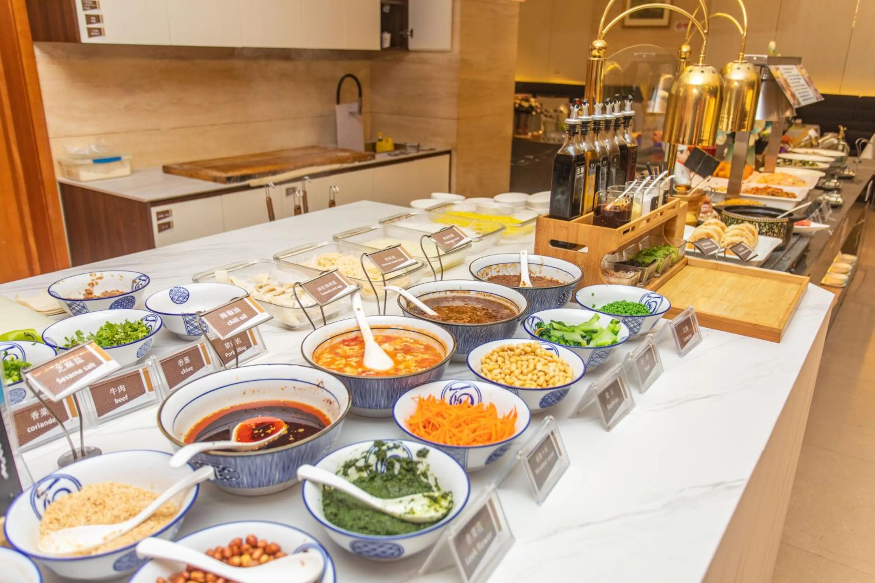 Buffet breakfast in Metropolo Jinjiang Yongqing Daxing International Airport Hotel