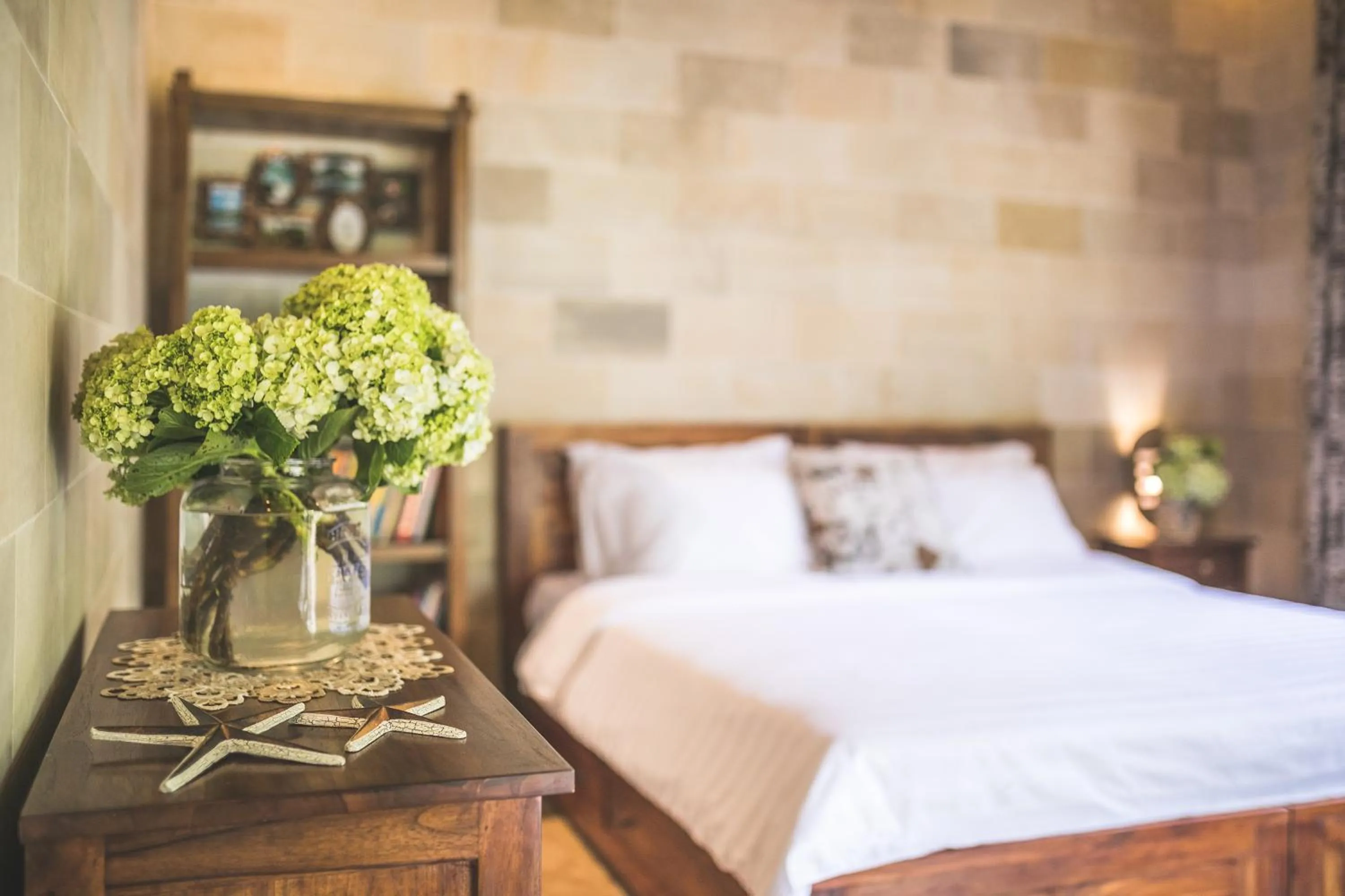 Bed in A Priori Villa Ubud