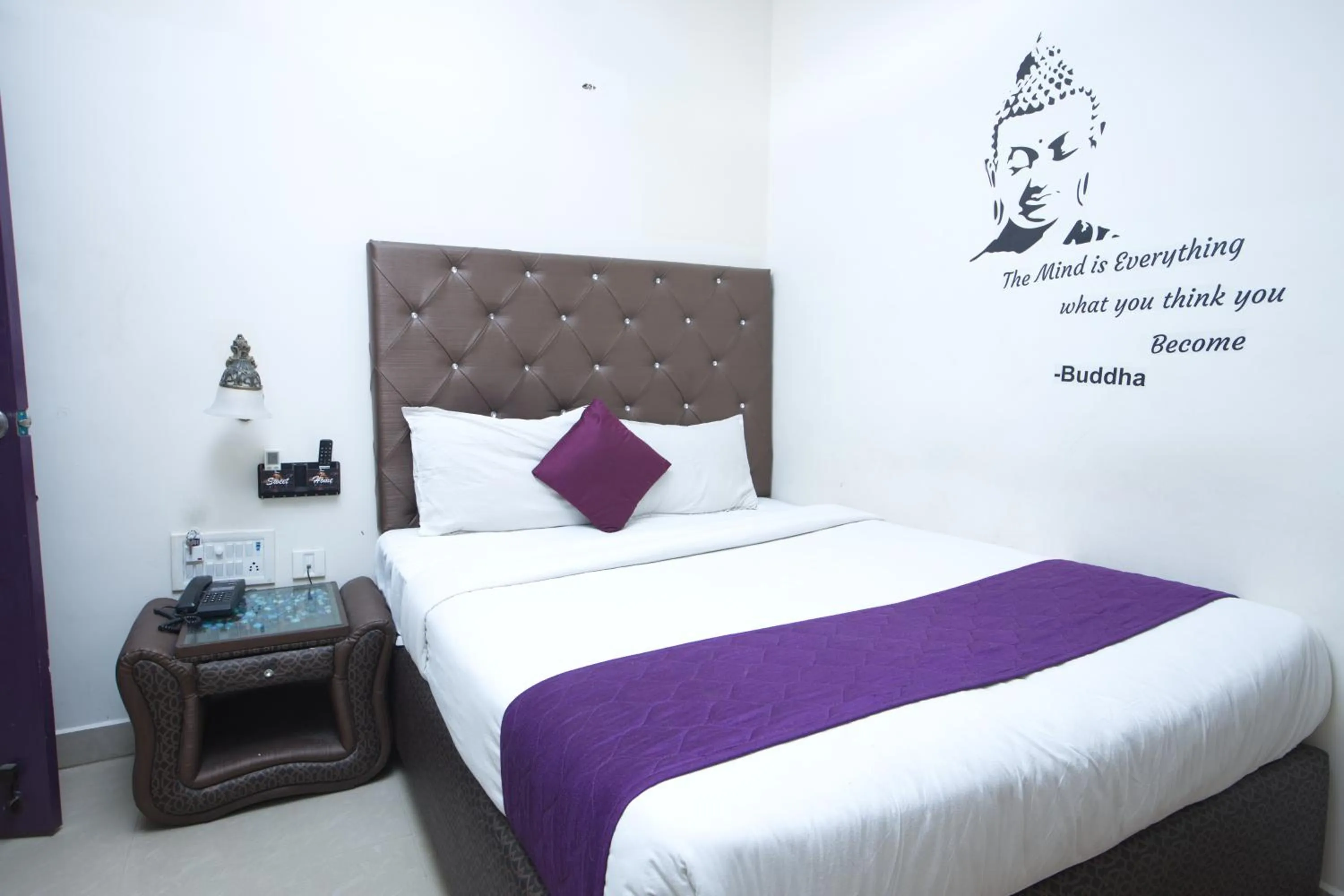 Bed in Zingle Stay Airport Hotel