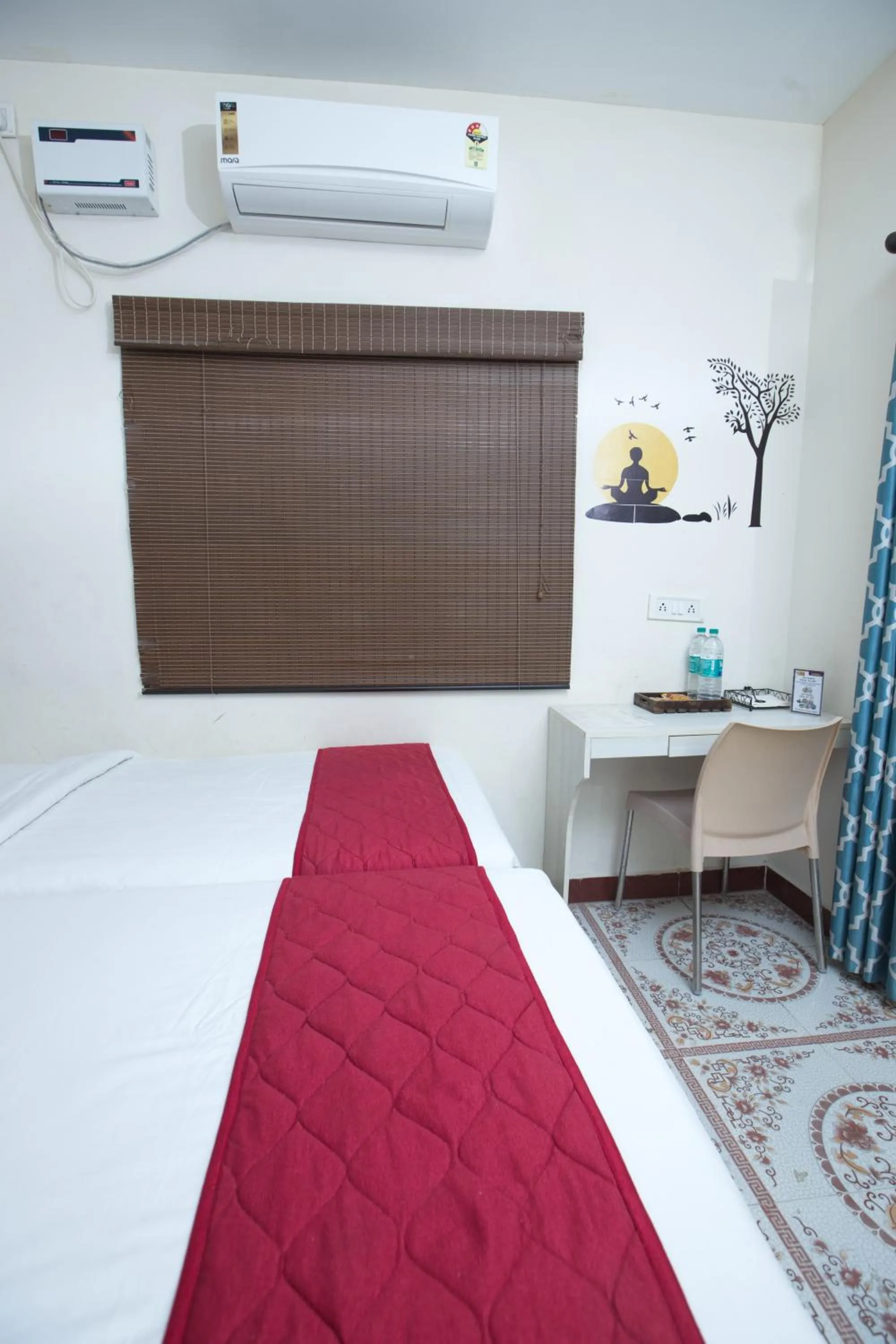 Bed in Zingle Stay Airport Hotel