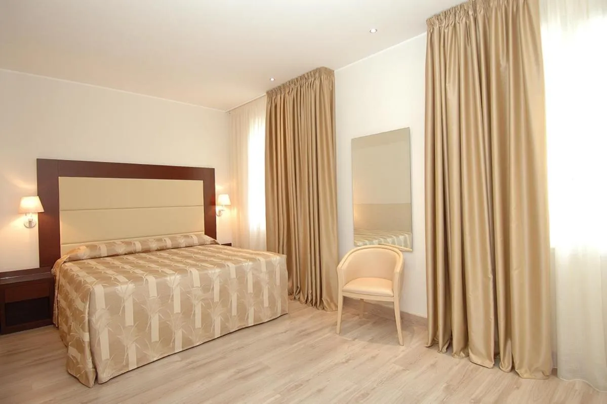 Bed in Hotel Lugano Torretta