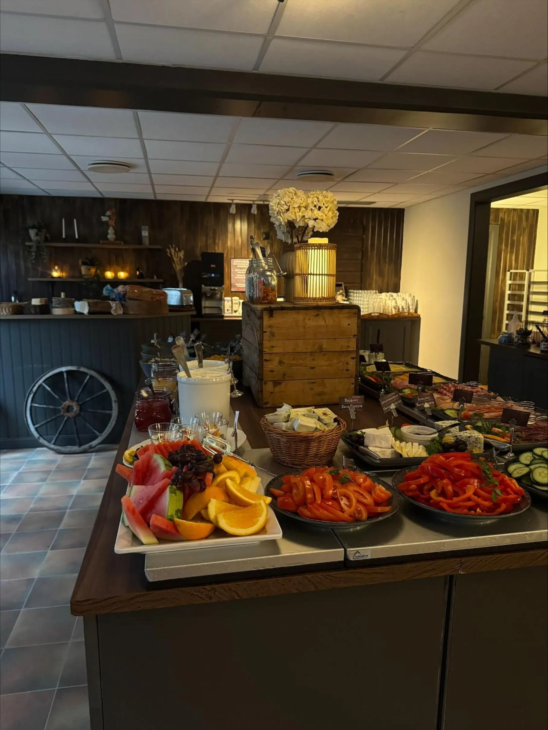 Breakfast in First Camp Moraparken - Dalarna