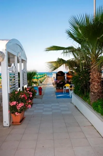 Decorative detail in Hotel Mocambo piscina, spiaggia e biciclette