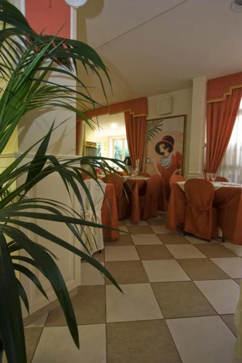 Banquet/Function facilities in Hotel Mocambo piscina, spiaggia e biciclette