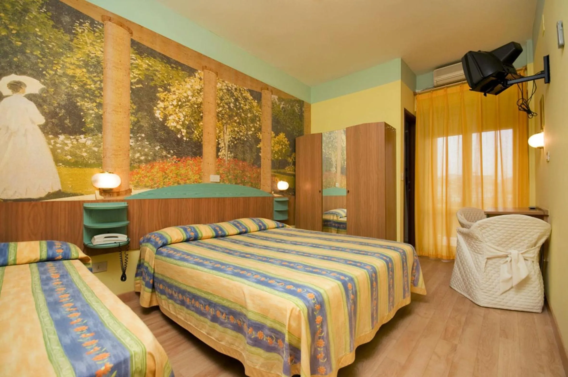 Photo of the whole room, Bed in Hotel Mocambo piscina, spiaggia e biciclette