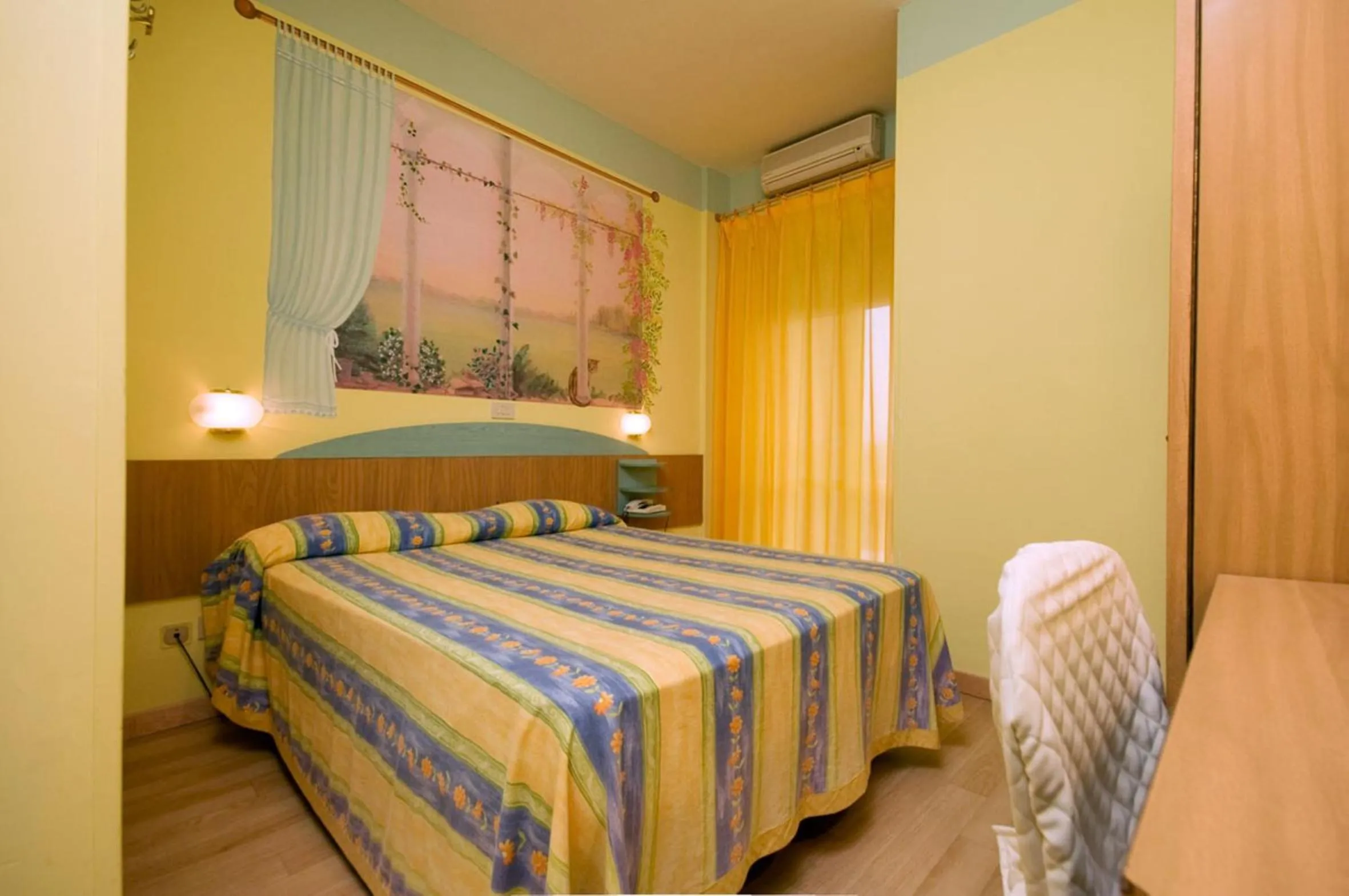 Bed in Hotel Mocambo piscina, spiaggia e biciclette