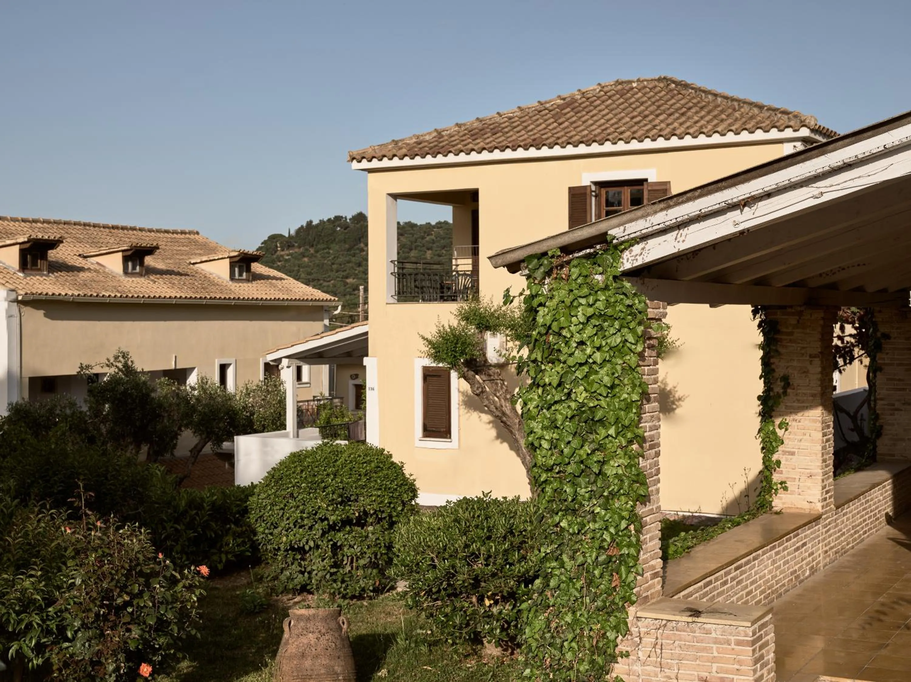 Property building in Razis Apartments