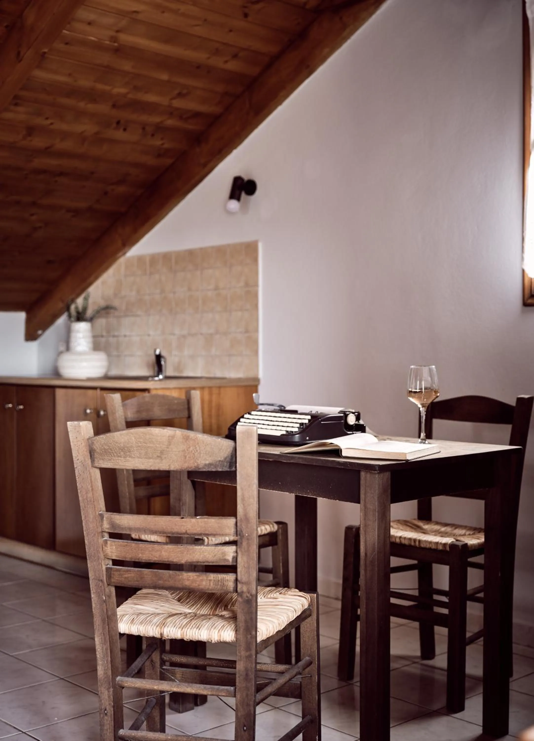 Bedroom in Razis Apartments