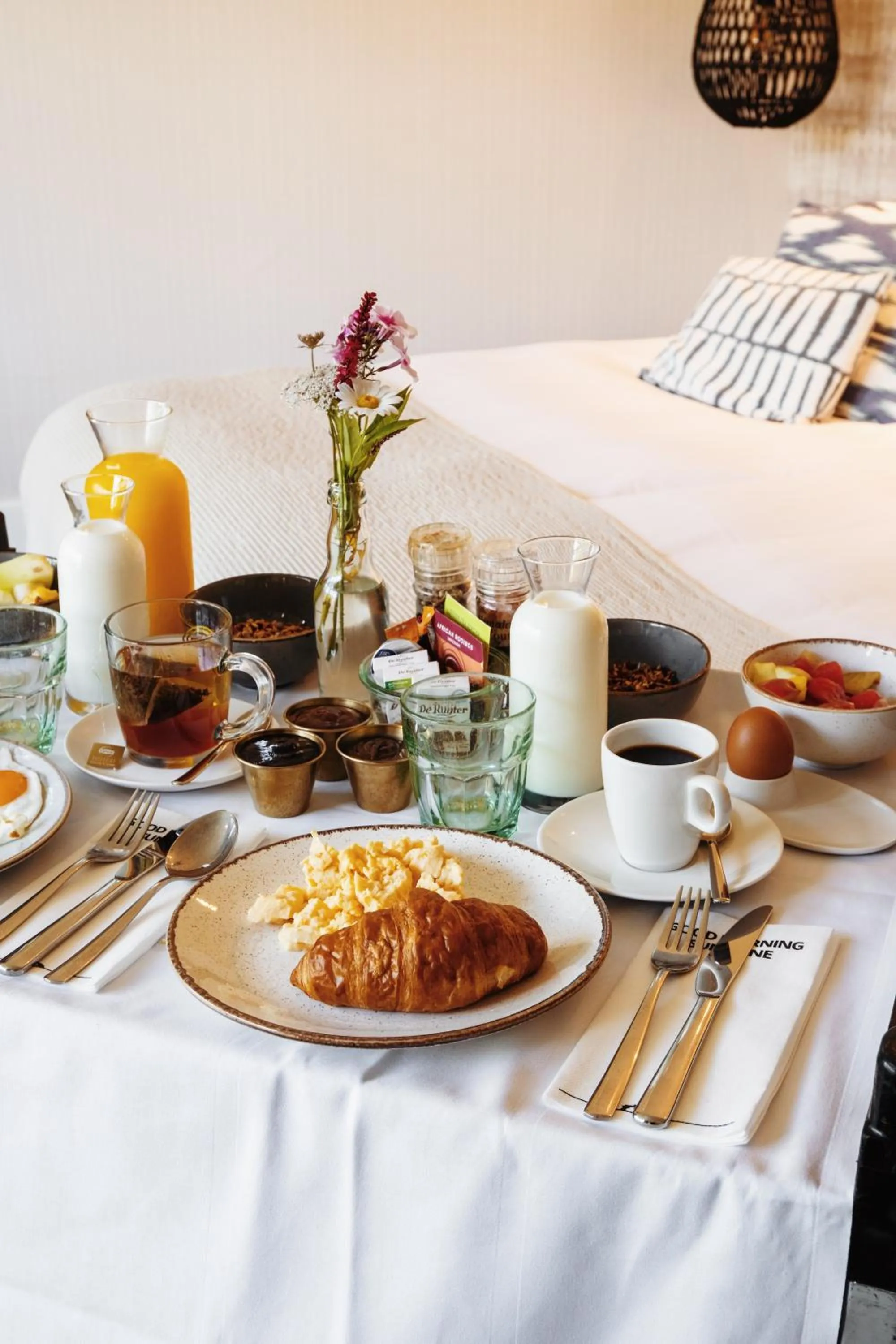 Breakfast, Bed in Van der Valk Hotel Apeldoorn