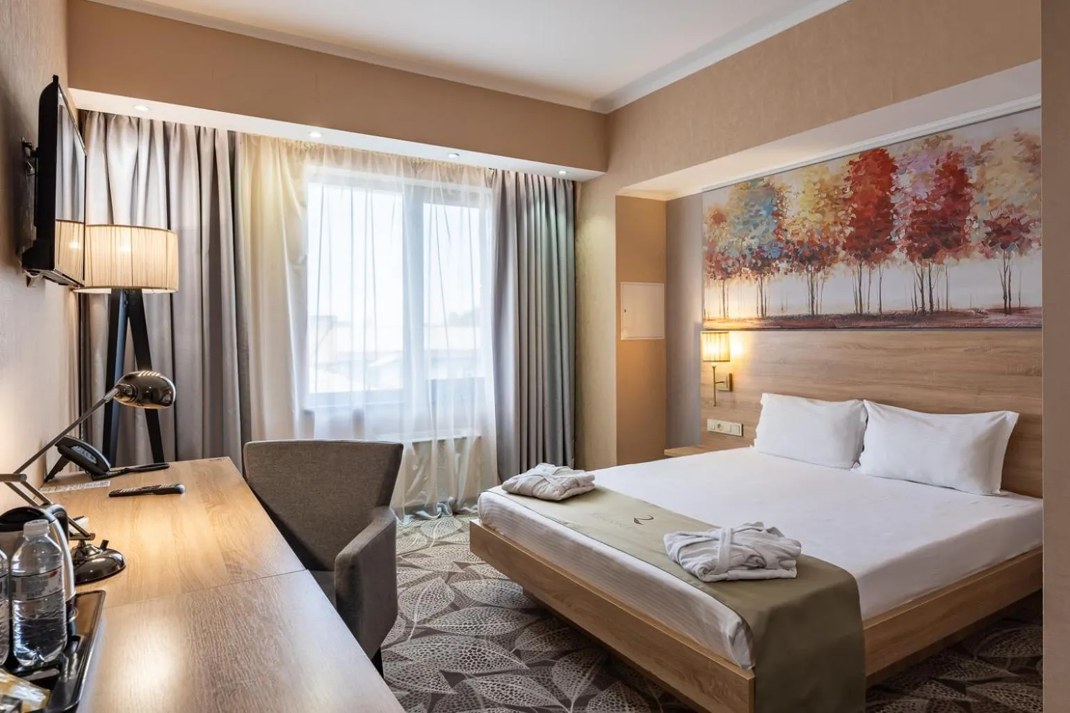 Photo of the whole room, Bed in Renion Park Hotel