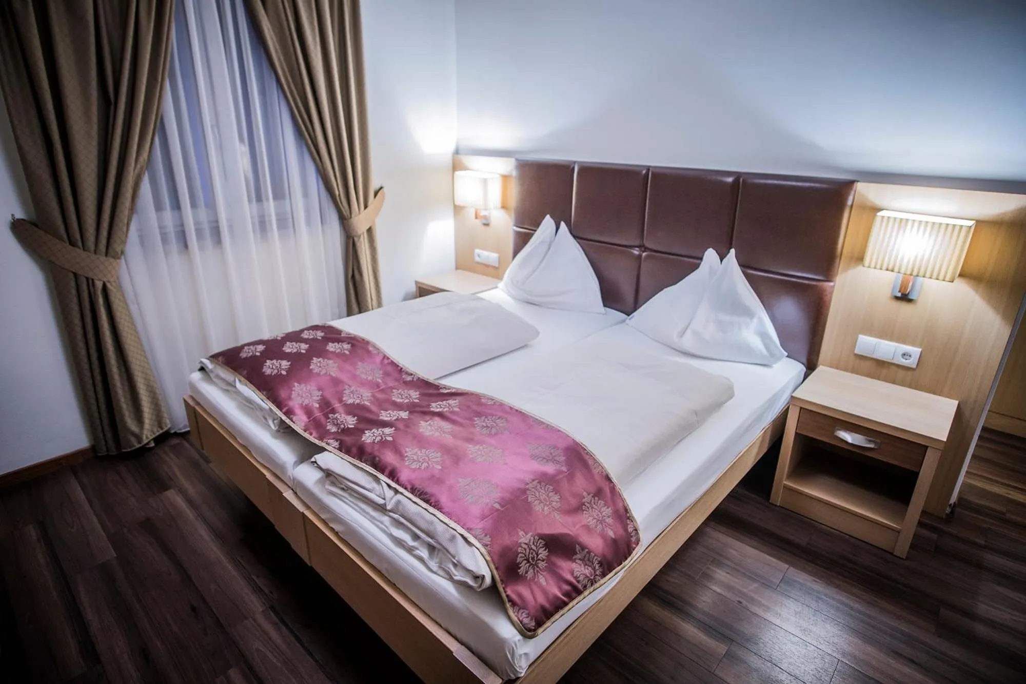 Bedroom, Bed in Hotel Flair