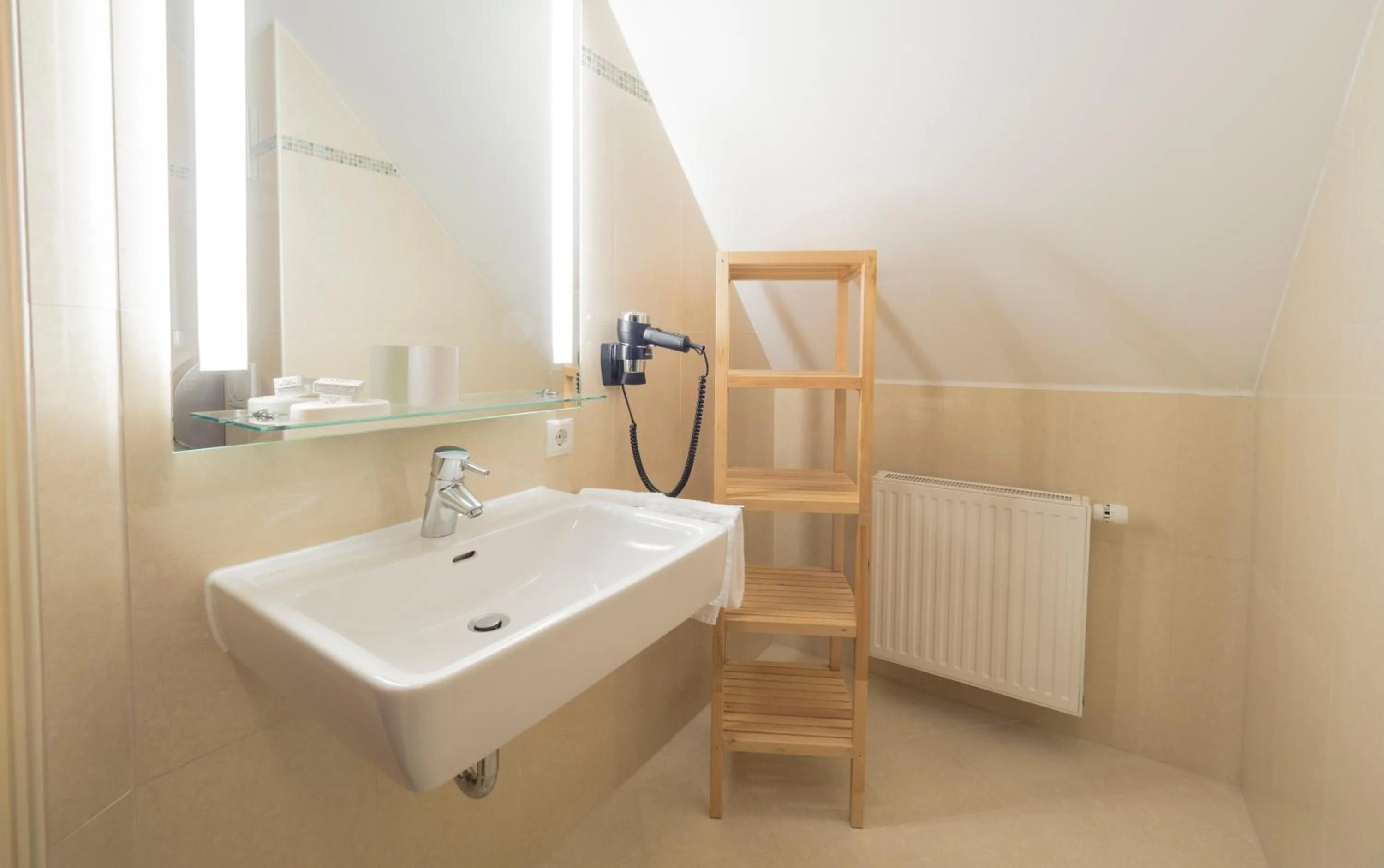 Toilet in Hotel Flair