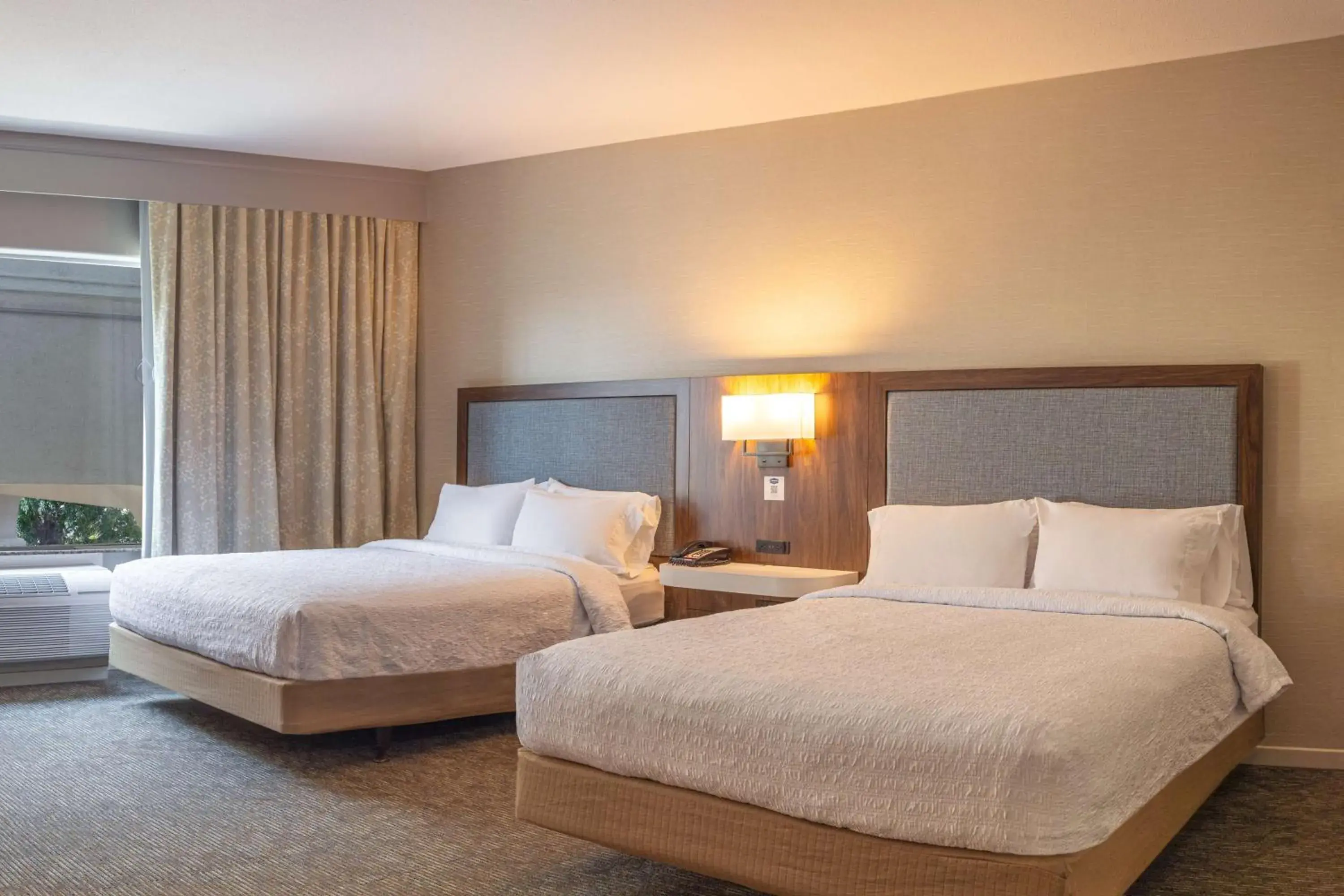 Queen Room with Two Queen Beds - Mobility and Hearing Access/Non-Smoking in Hampton Inn & Suites Boerne Queen Room with Two Queen Beds - Mobility and Hearing Access/Non-Smoking in Hampton Inn & Suites Boerne