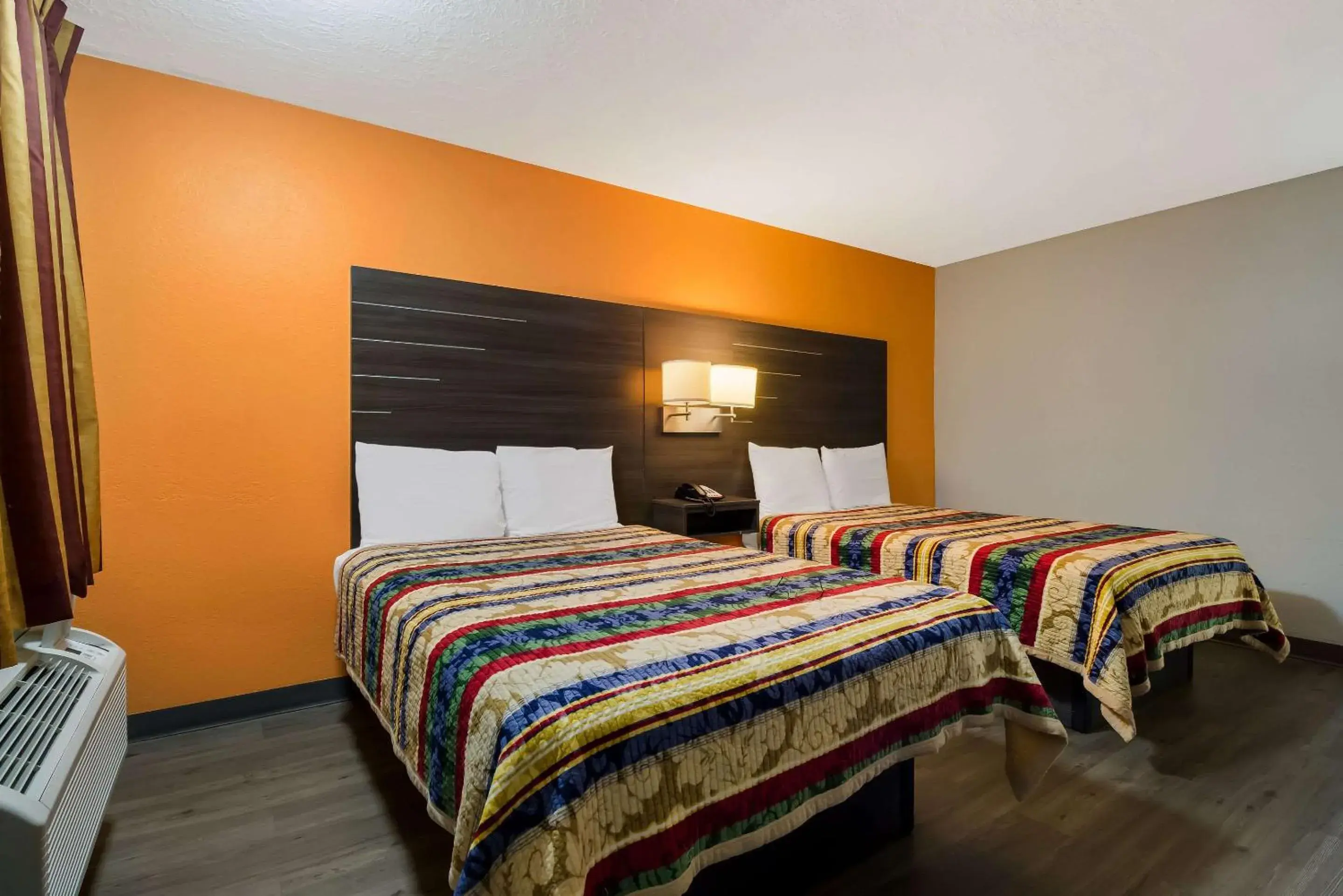 Bedroom, Bed in Rodeway Inn Conference Center Bedroom, Bed in Rodeway Inn Conference Center