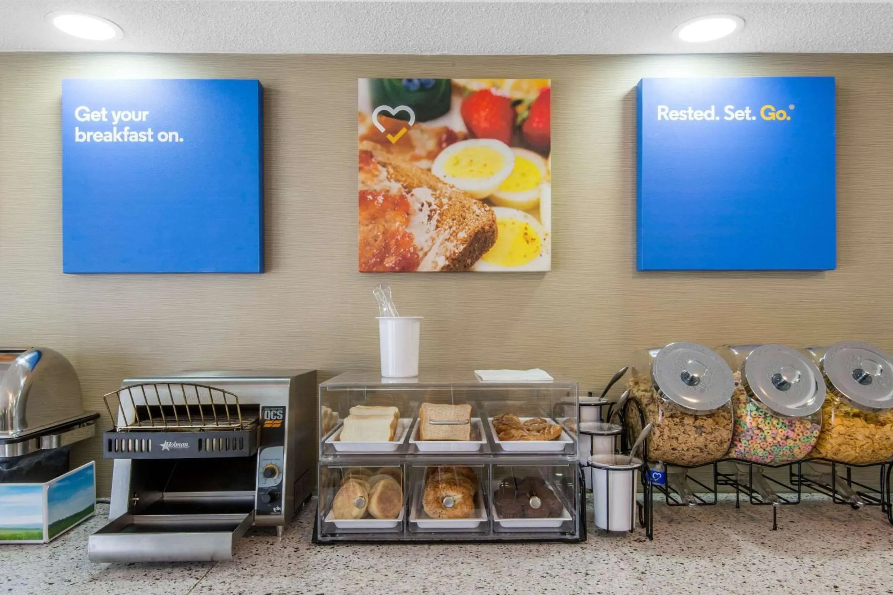 Restaurant/places to eat in Comfort Inn Restaurant/places to eat in Comfort Inn