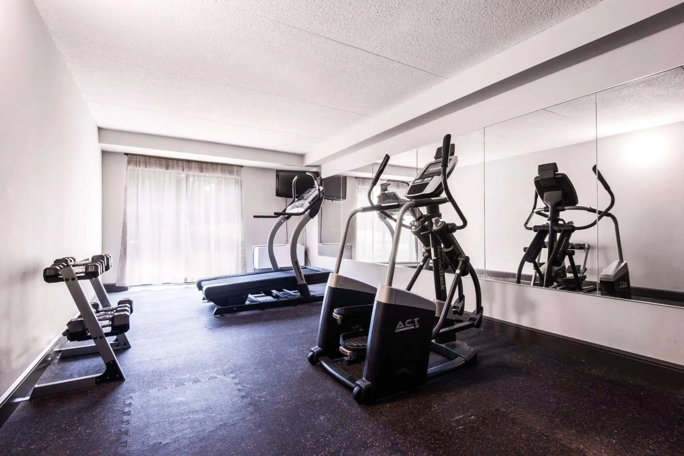 Fitness centre/facilities in Comfort Inn Fitness centre/facilities in Comfort Inn