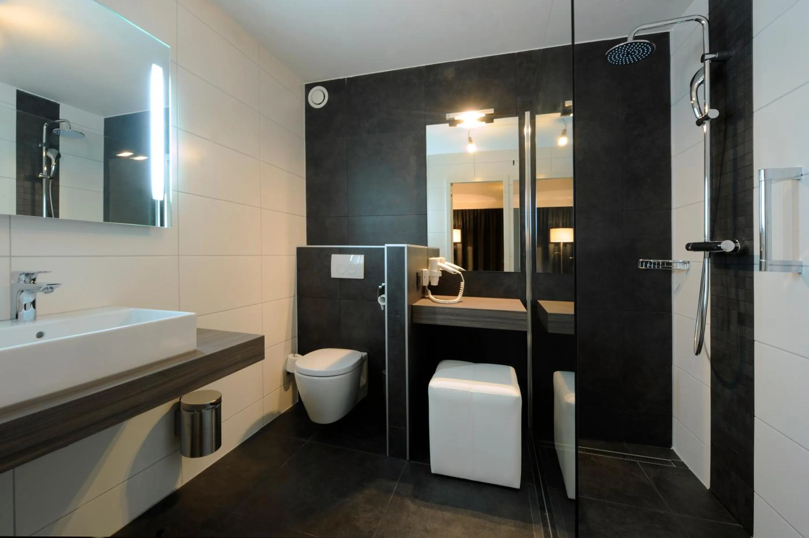Bathroom in Van der Valk Hotel Nazareth-Gent