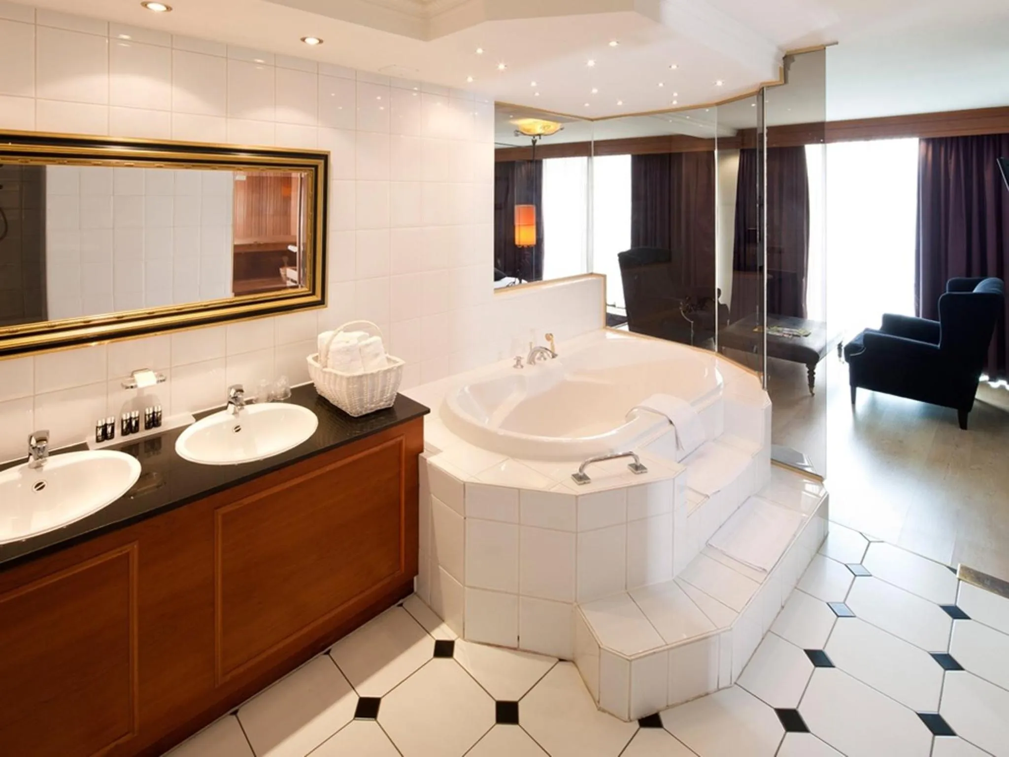 Bathroom in Van der Valk Hotel Nazareth-Gent