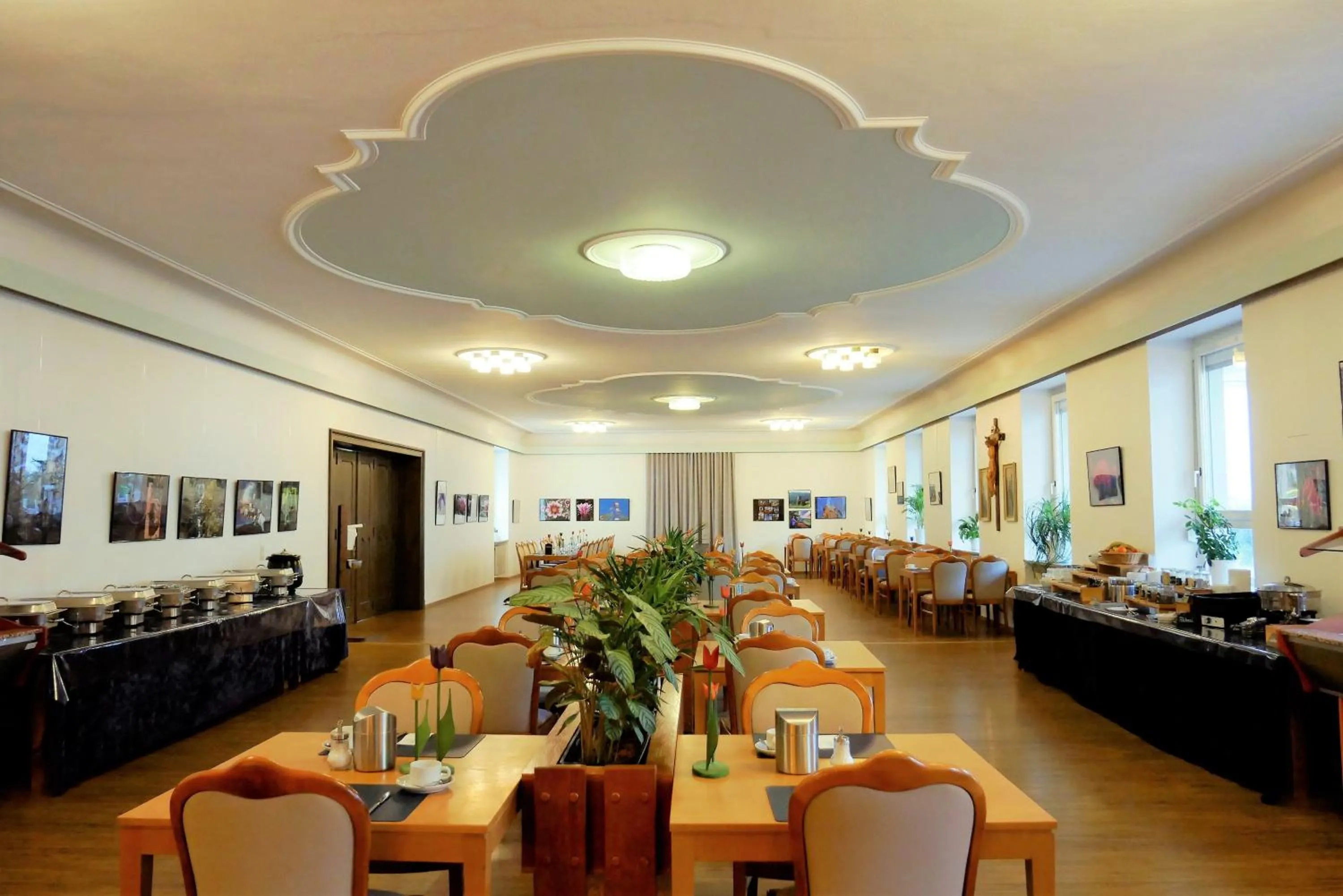 Restaurant/places to eat in Kloster Maria Hilf