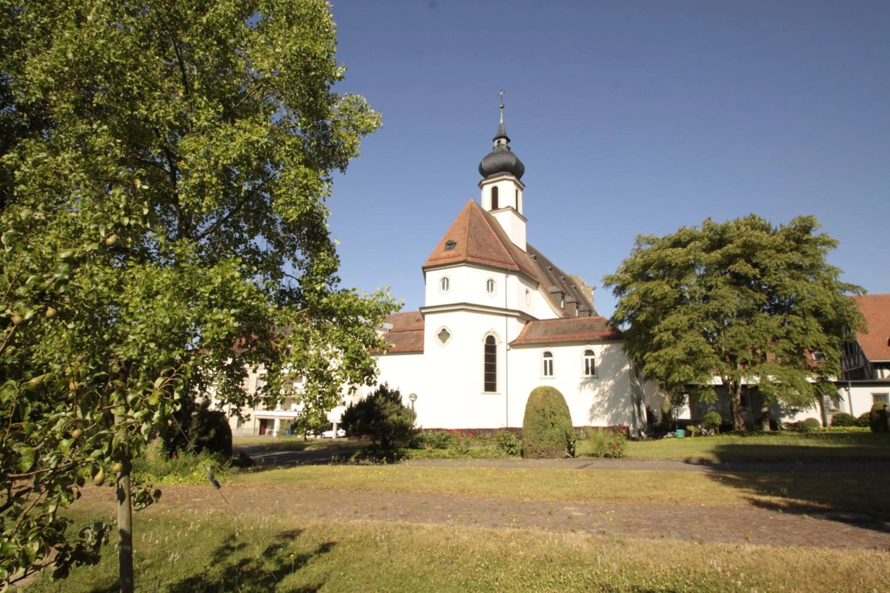 Property building in Kloster Maria Hilf