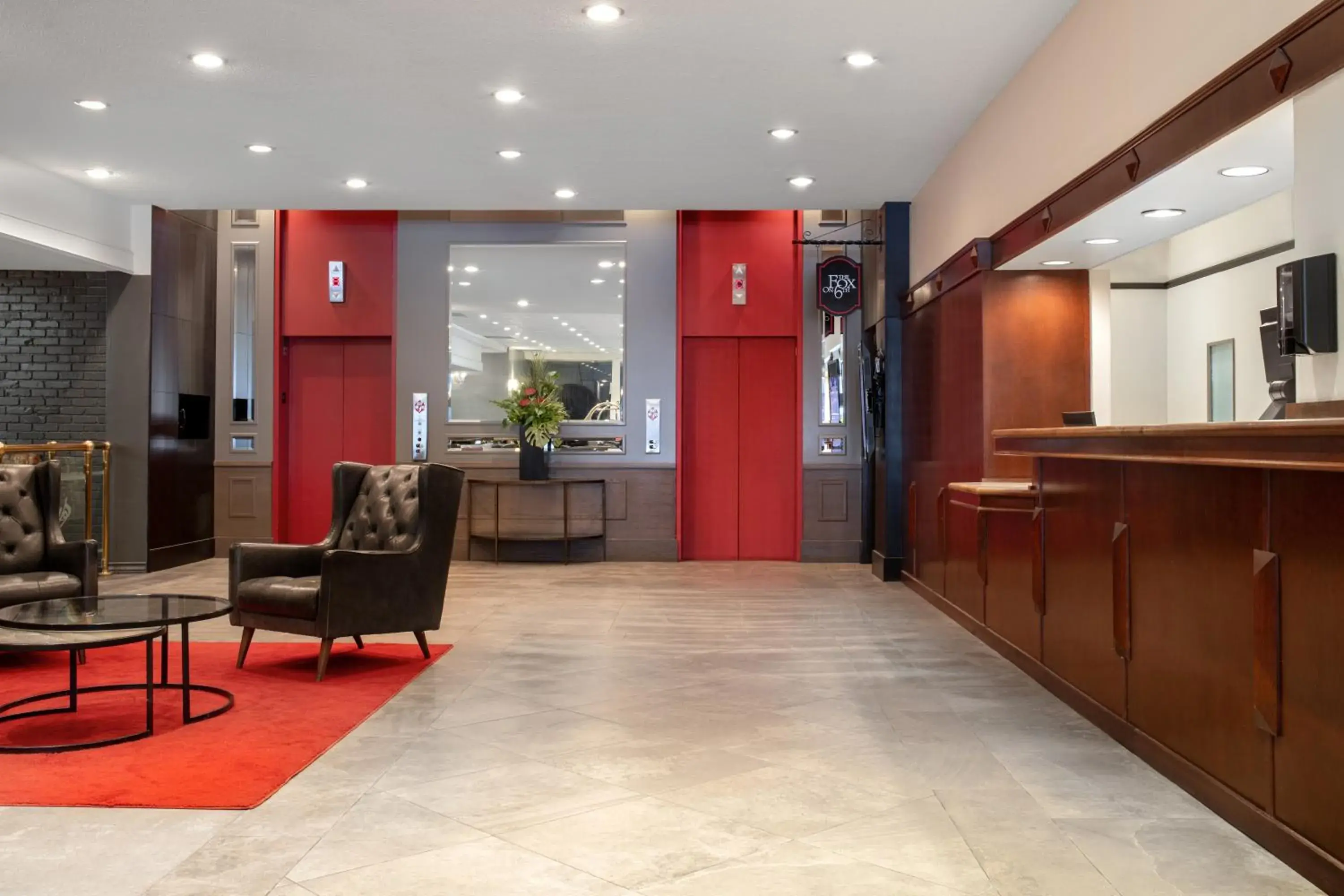 Lobby or reception in Ramada Plaza by Wyndham Calgary Downtown Lobby or reception in Ramada Plaza by Wyndham Calgary Downtown