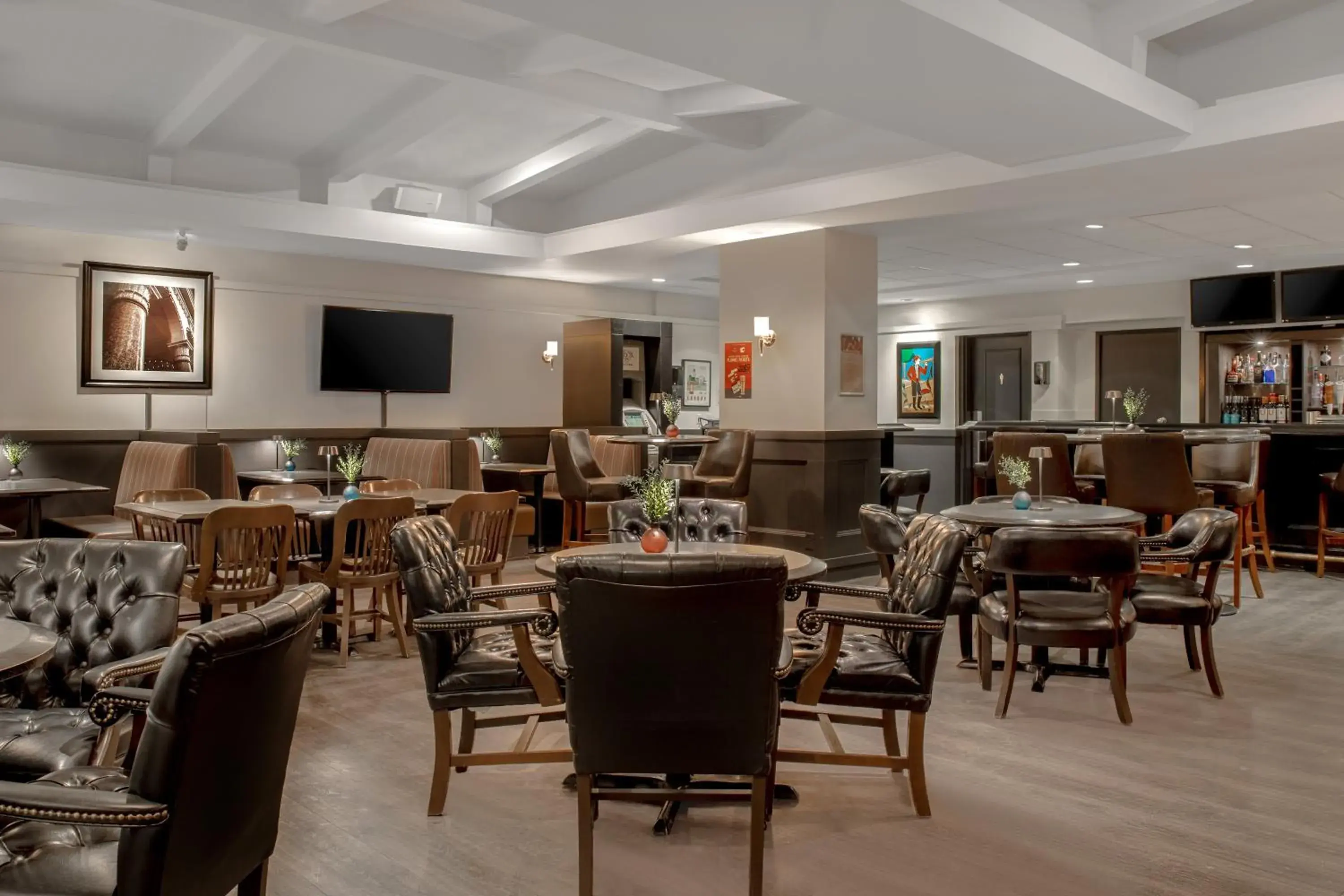Restaurant/places to eat in Ramada Plaza by Wyndham Calgary Downtown Restaurant/places to eat in Ramada Plaza by Wyndham Calgary Downtown