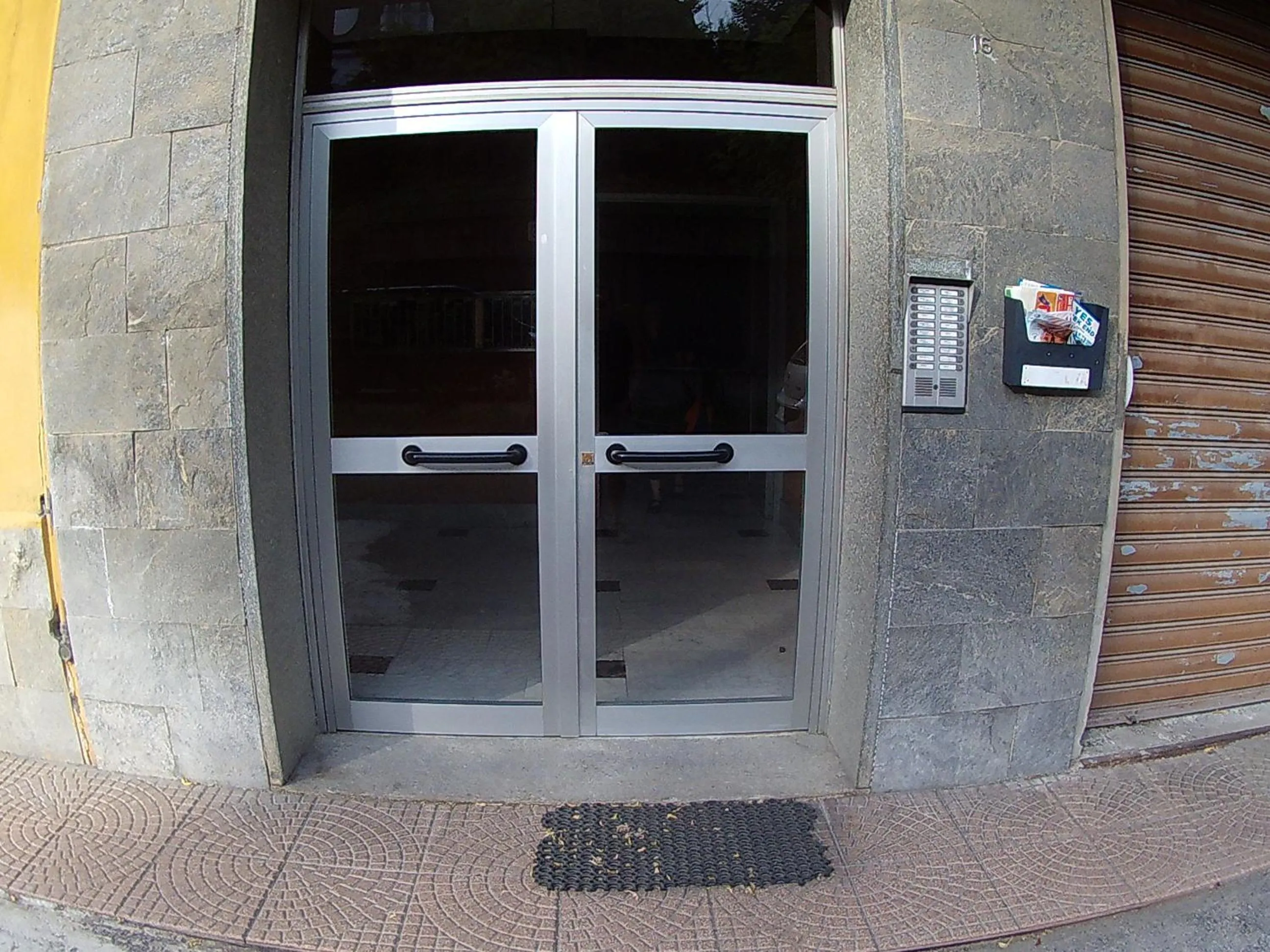 Property building in Affittacamere Serravalle Shopping