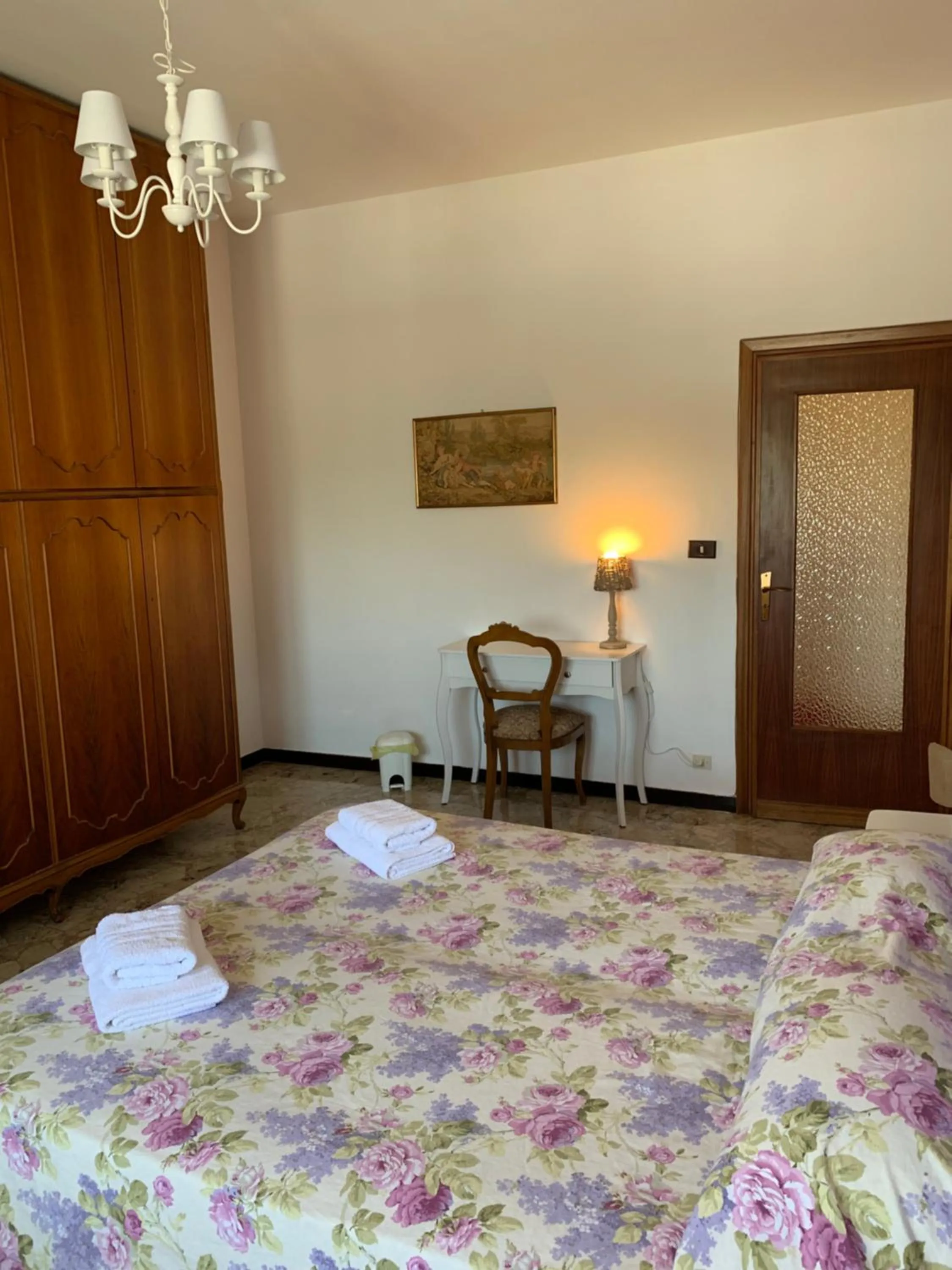 Bed in Affittacamere Serravalle Shopping