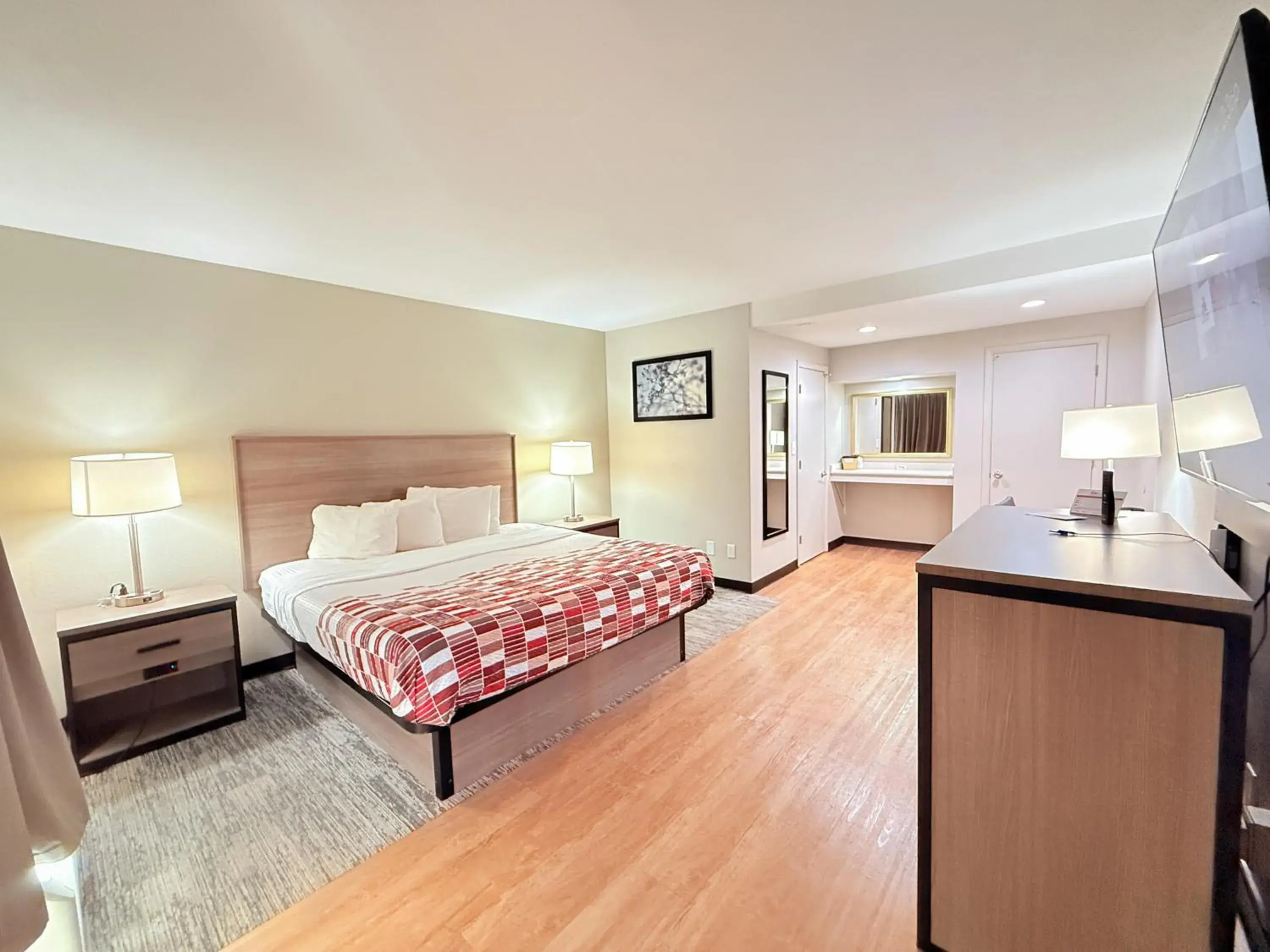 Bed in Red Roof Inn Tucson Downtown - University Bed in Red Roof Inn Tucson Downtown - University