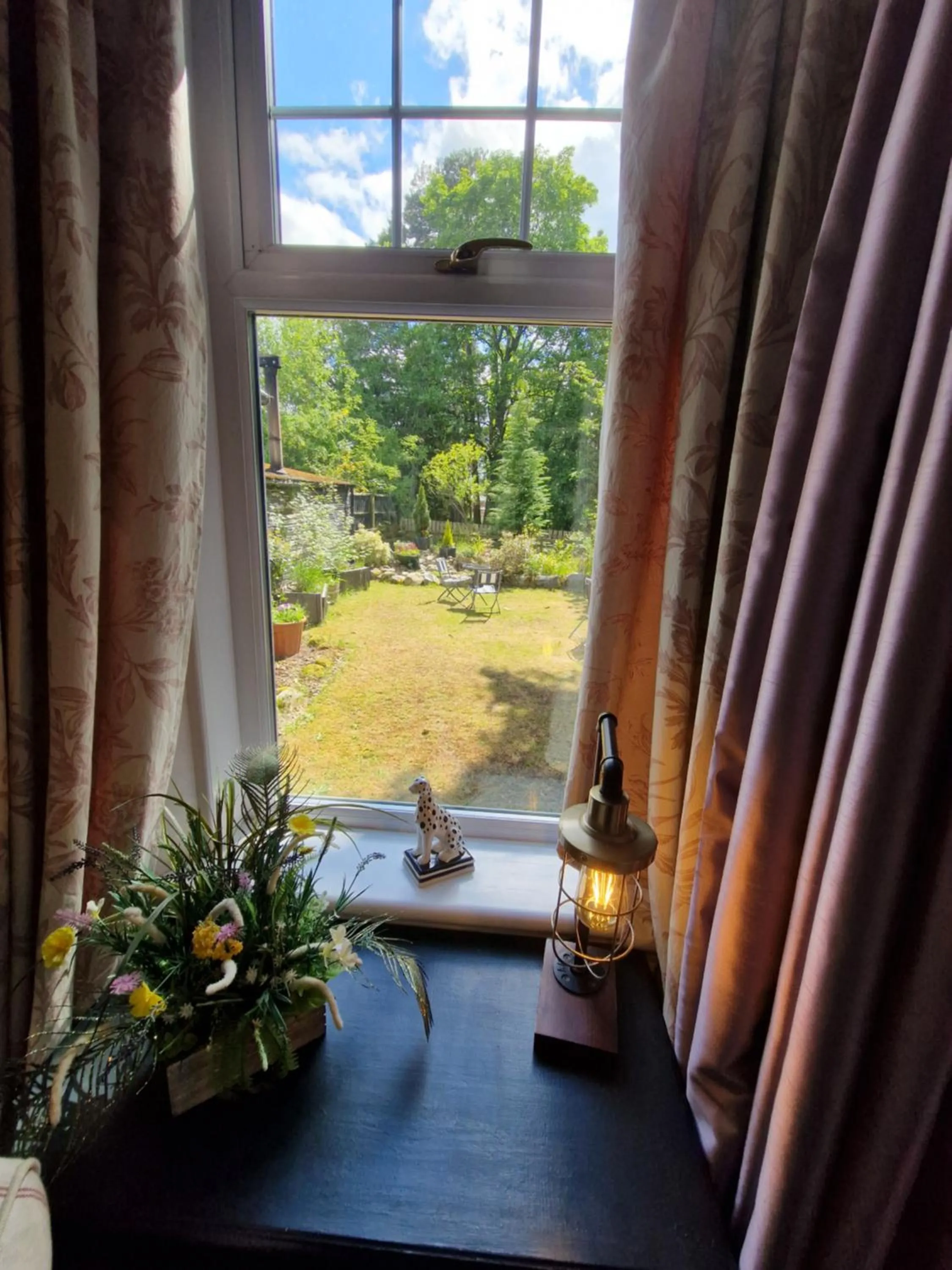 Lounge or bar in Eagle View Guest House