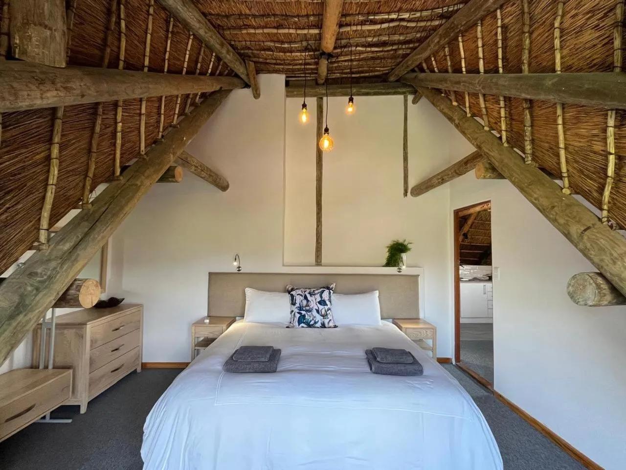 Luxury Suite in Acara Guesthouse & Cottages