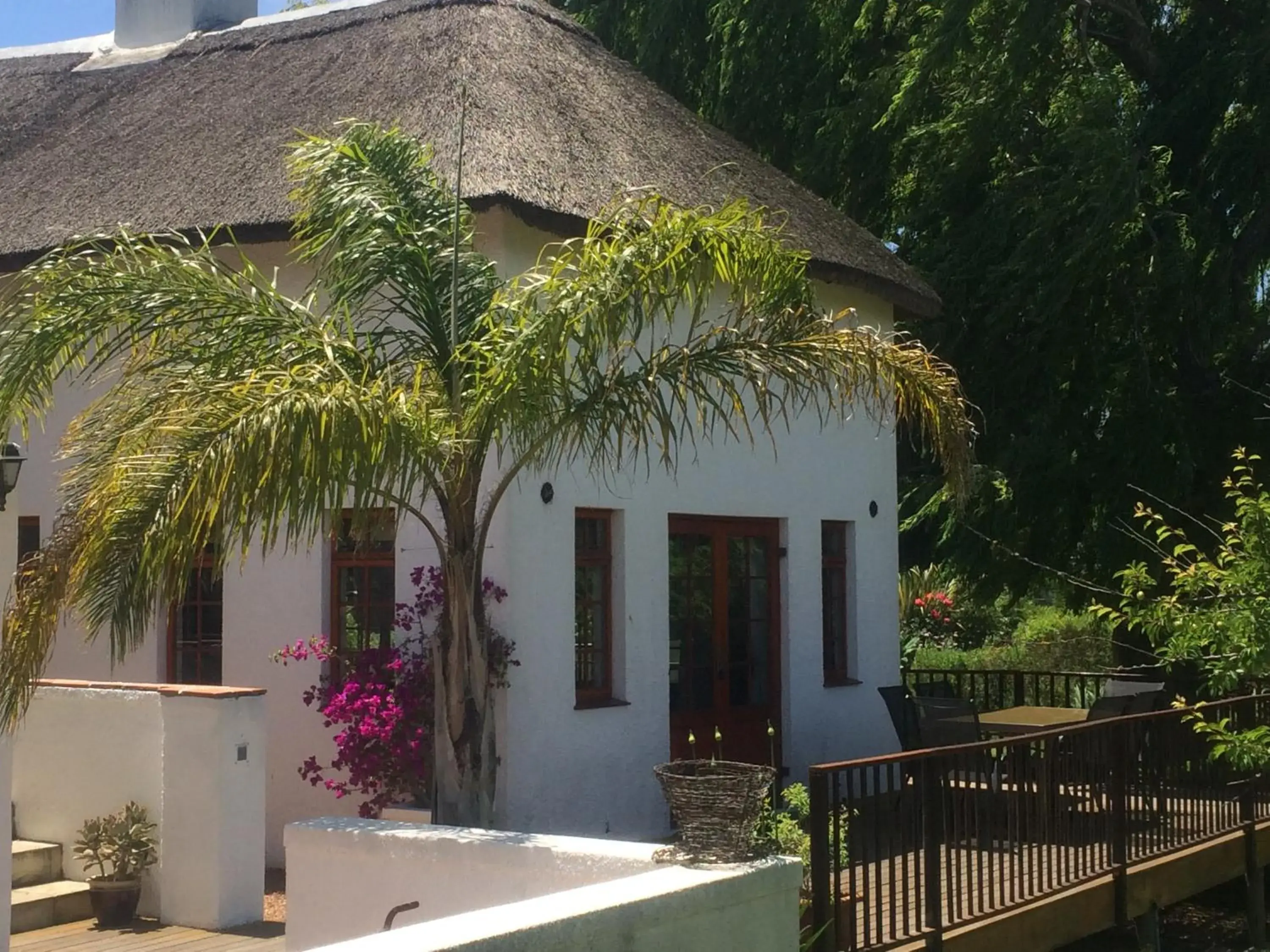 Cottage with Garden View in Acara Guesthouse & Cottages Cottage with Garden View in Acara Guesthouse & Cottages