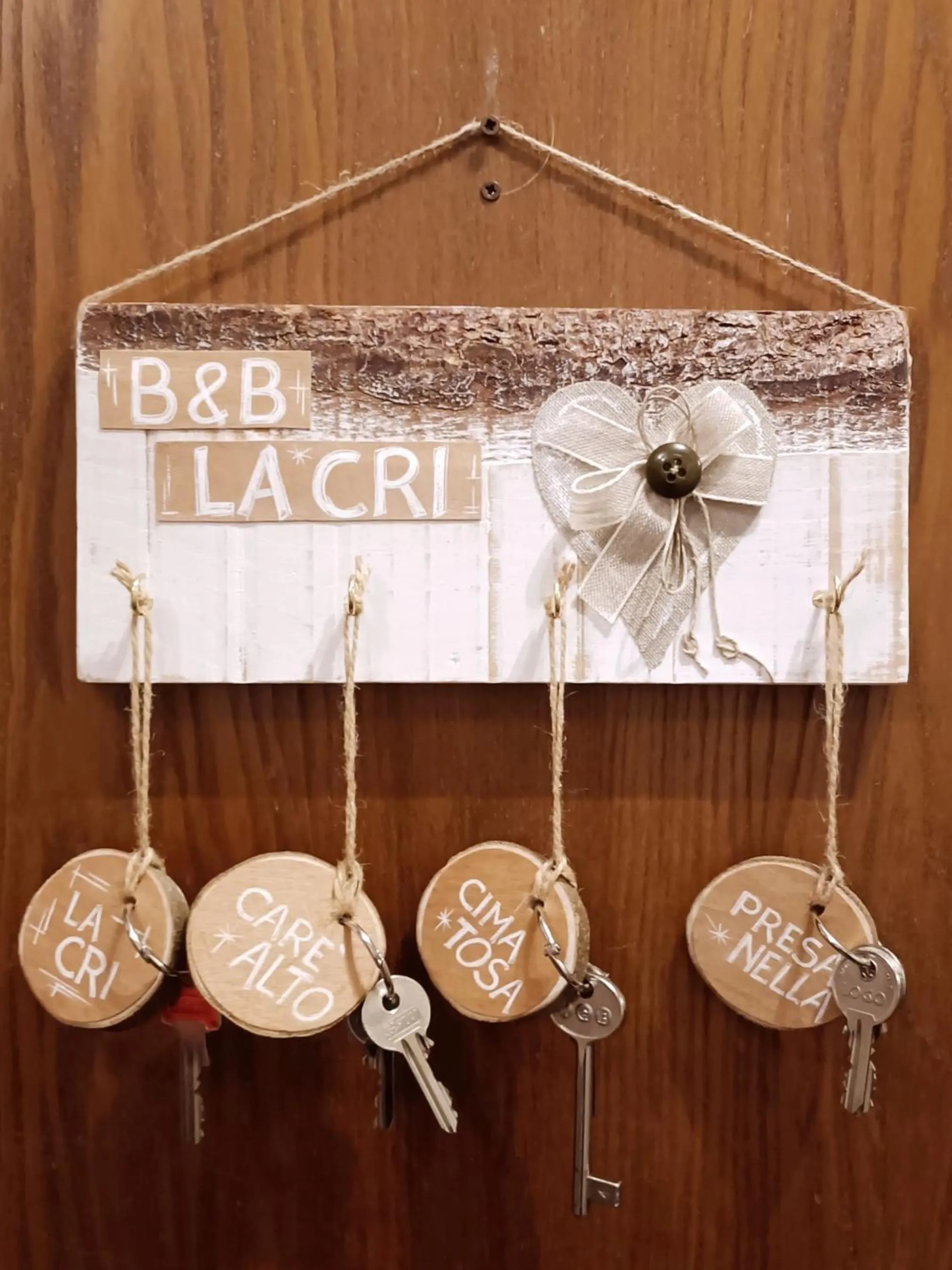 Decorative detail in La CRI Bed & Breakfast