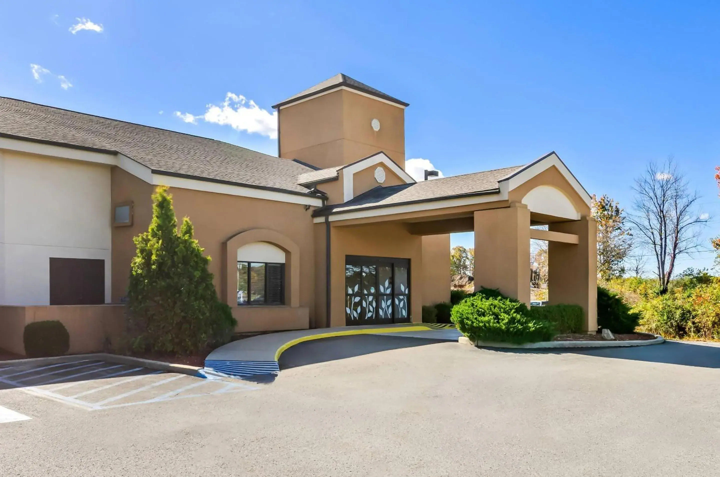 Property building in Sleep Inn Beaver- Beckley Property building in Sleep Inn Beaver- Beckley