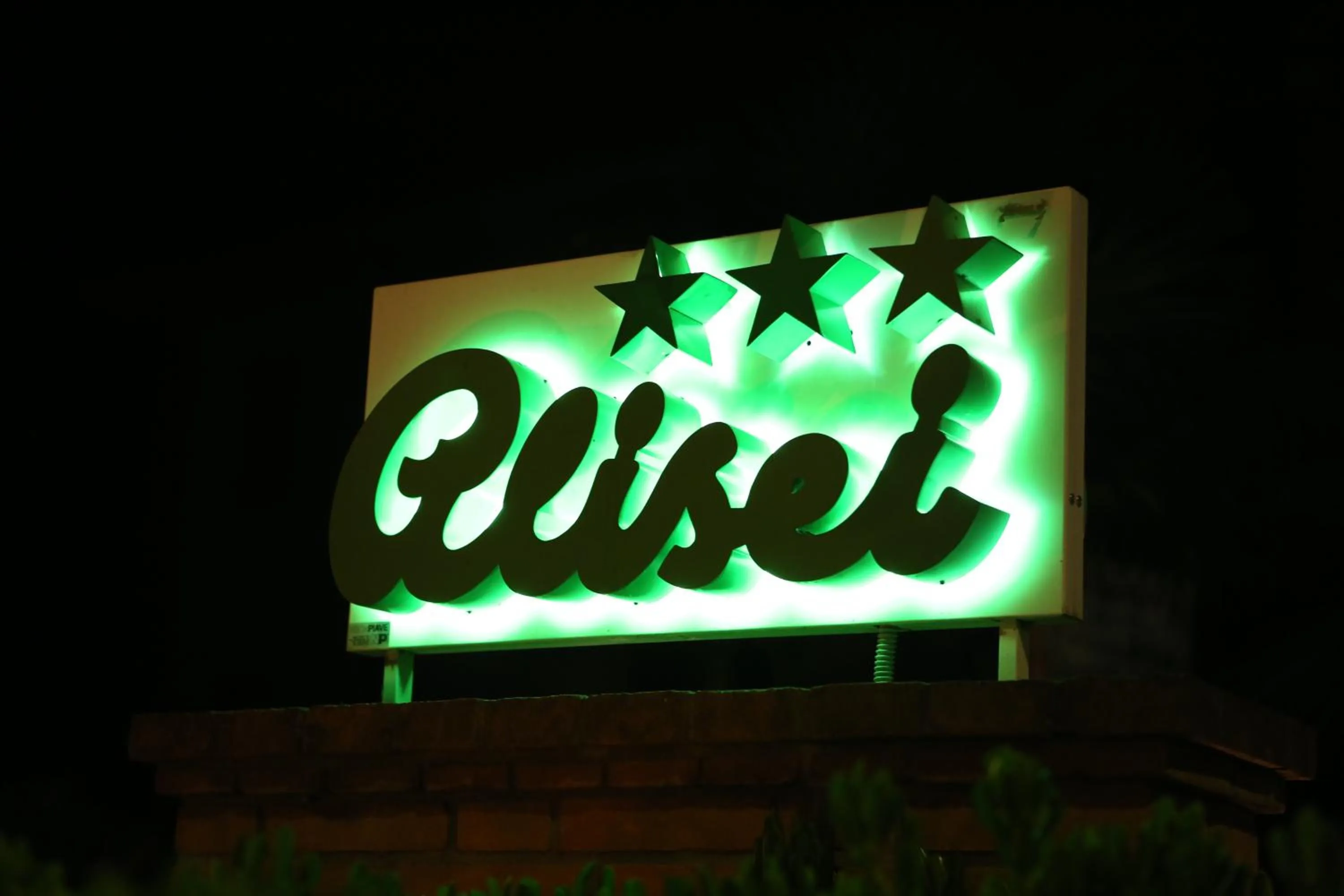 Night in Hotel Alisei