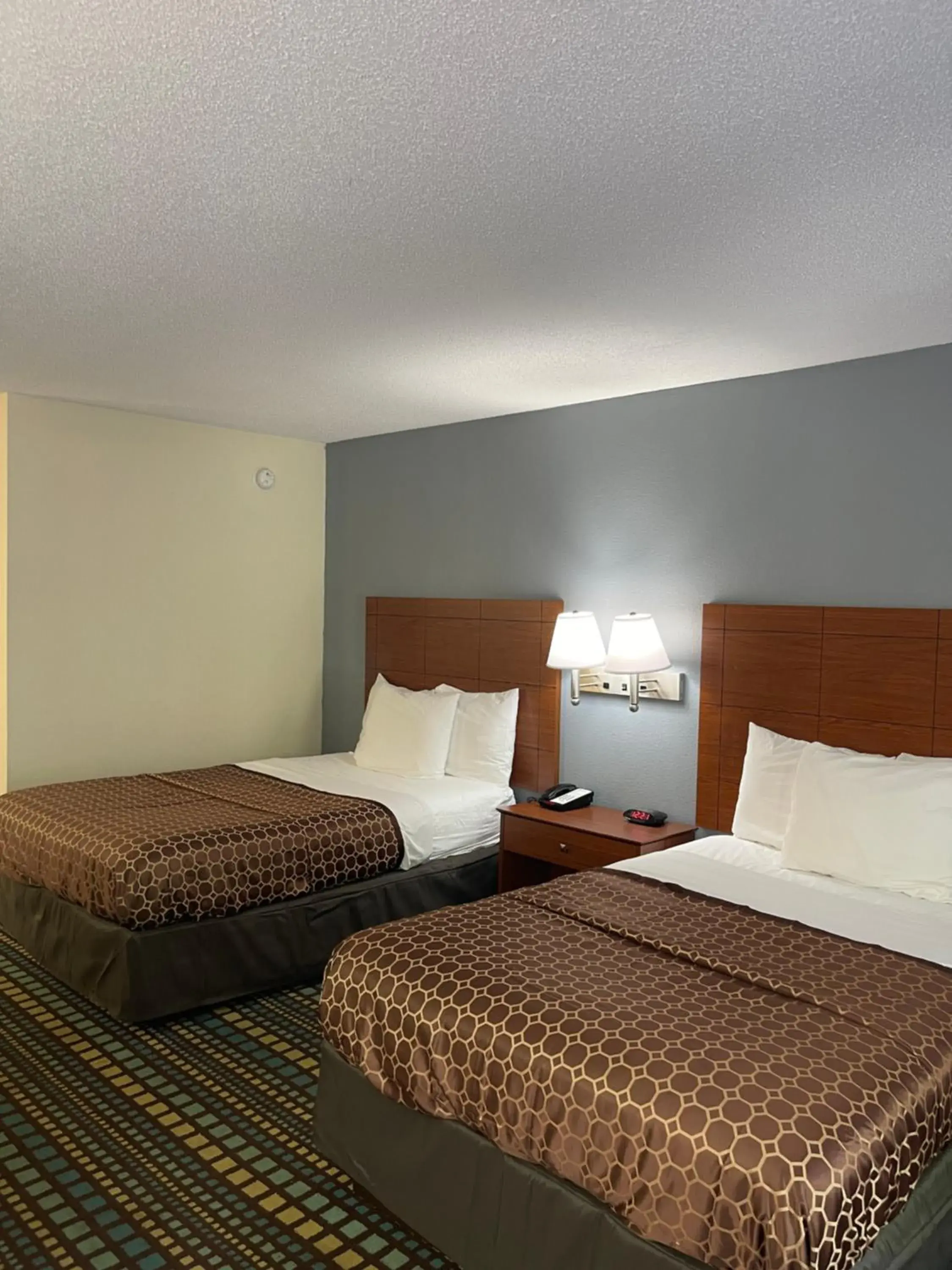 Double Room with Two Double Beds - Non-Smoking in Best Western Tallahassee Downtown Inn and Suites Double Room with Two Double Beds - Non-Smoking in Best Western Tallahassee Downtown Inn and Suites