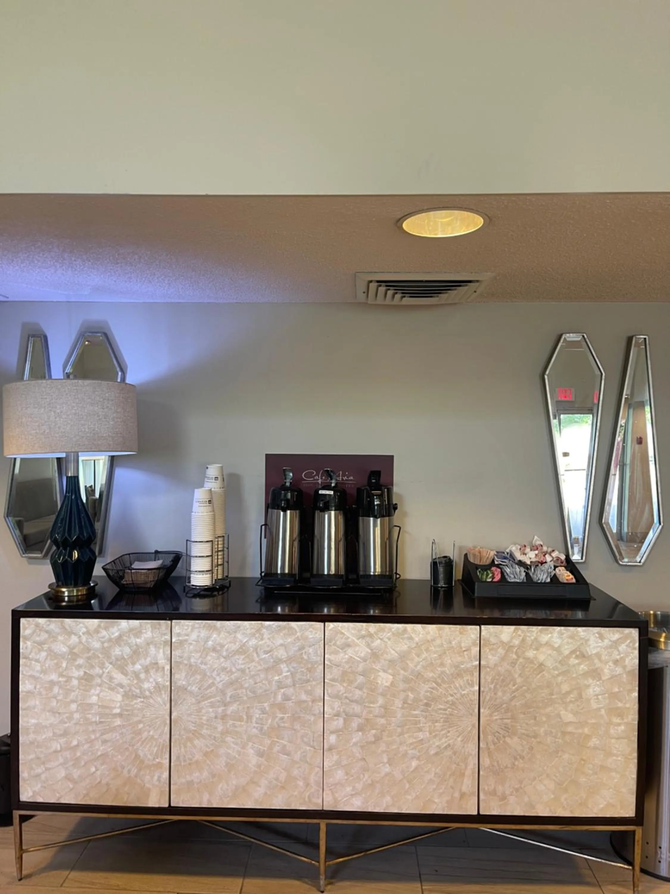 Coffee/tea facilities in Best Western Tallahassee Downtown Inn and Suites