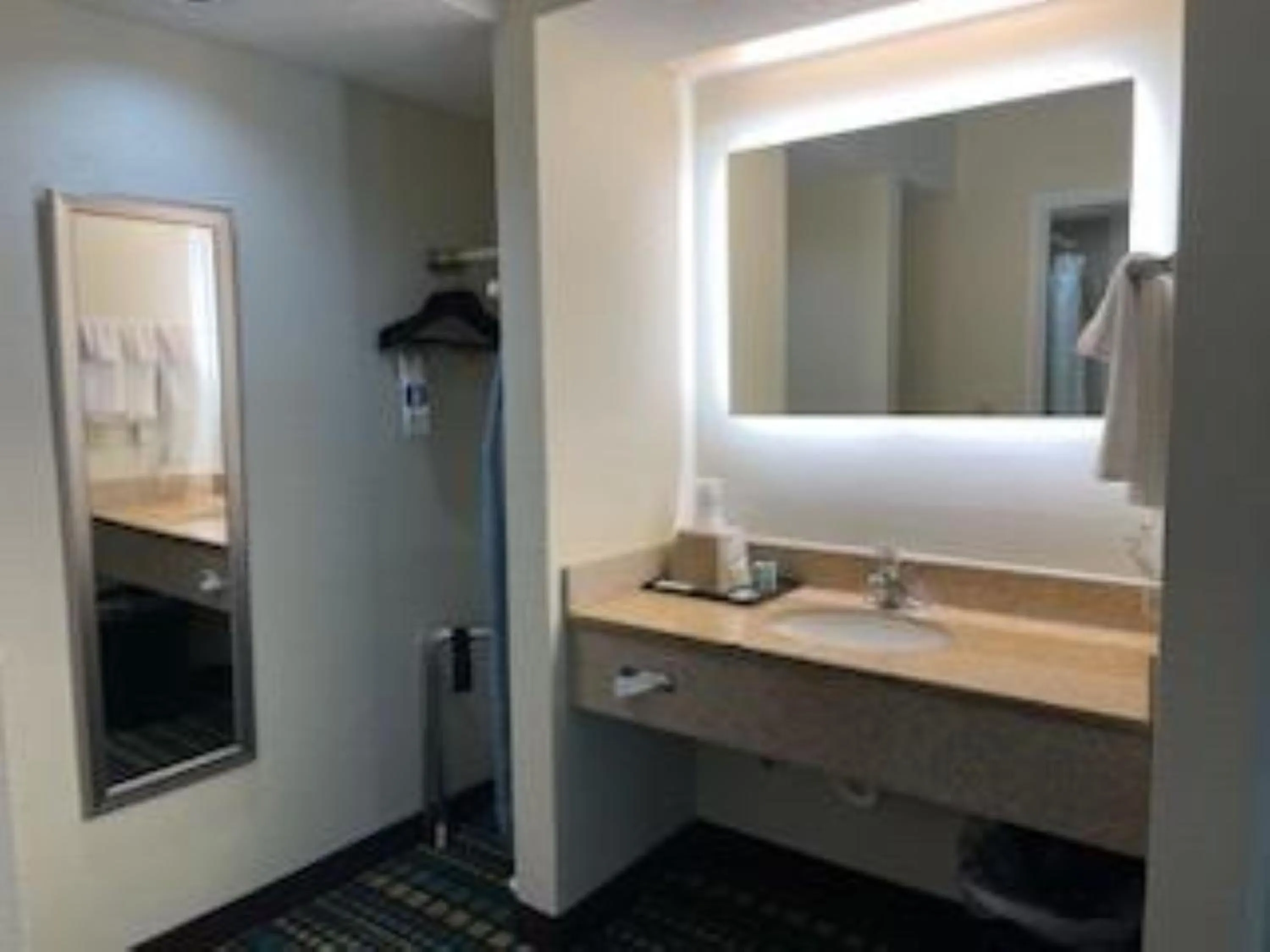 Bathroom in Best Western Tallahassee Downtown Inn and Suites