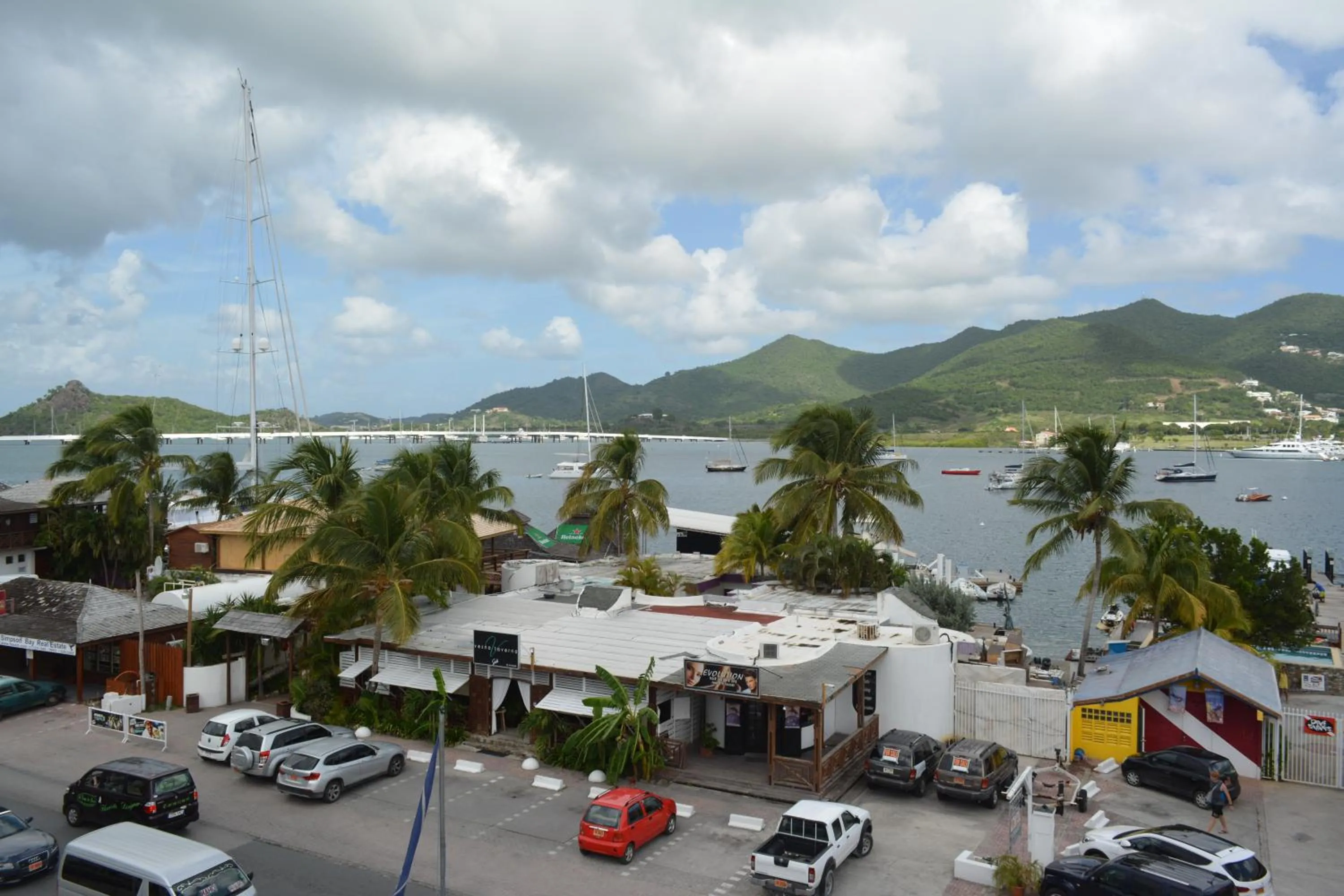 Lake view in Travel Inn Hotel Simpson Bay