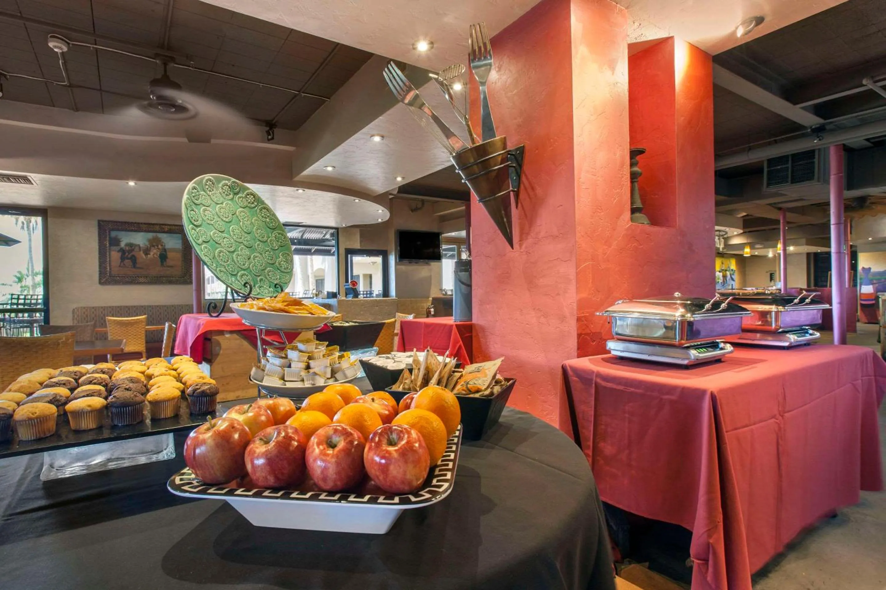 Breakfast in La Posada Lodge & Casitas, an Ascend Collection Hotel