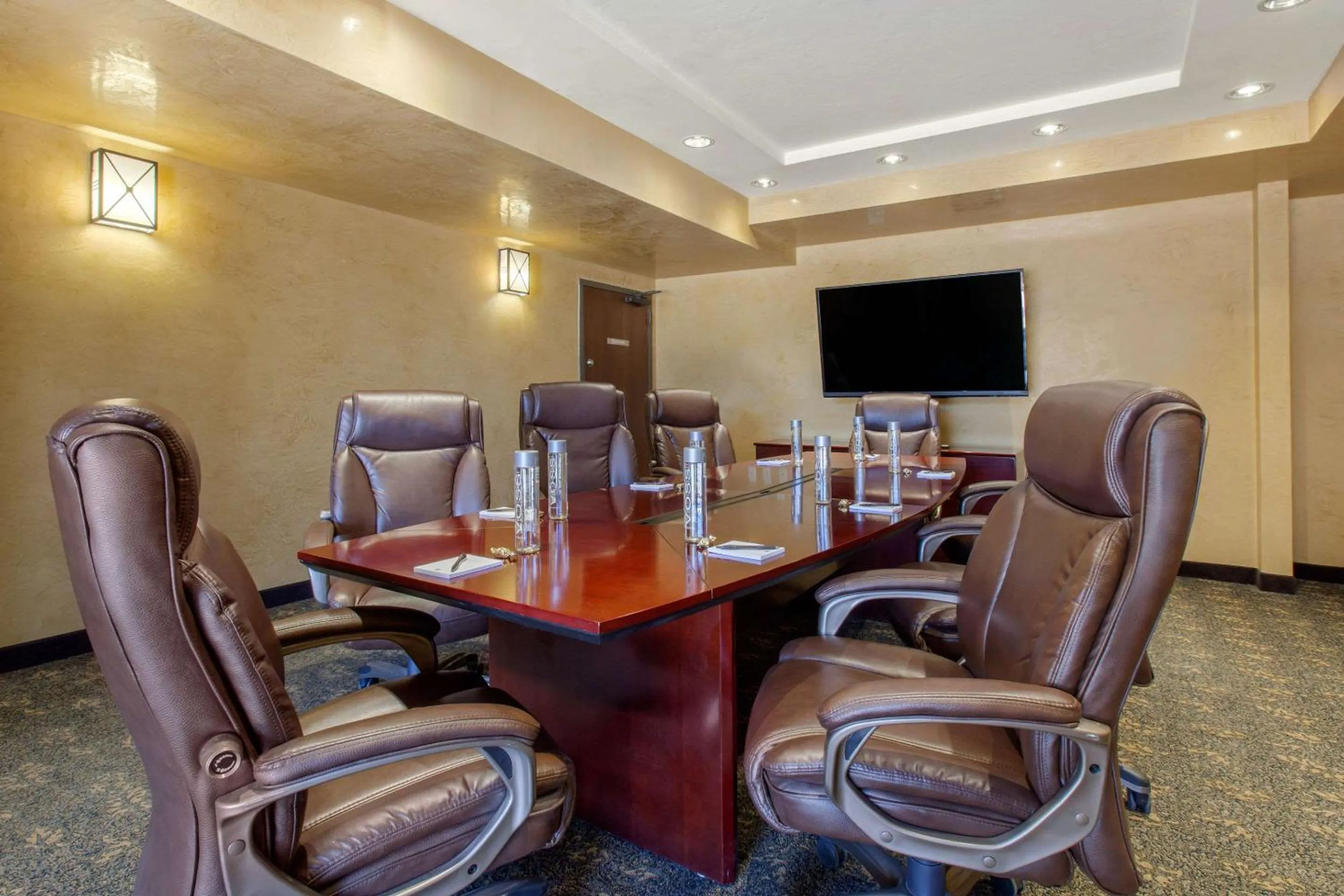 Meeting/conference room in La Posada Lodge & Casitas, an Ascend Collection Hotel