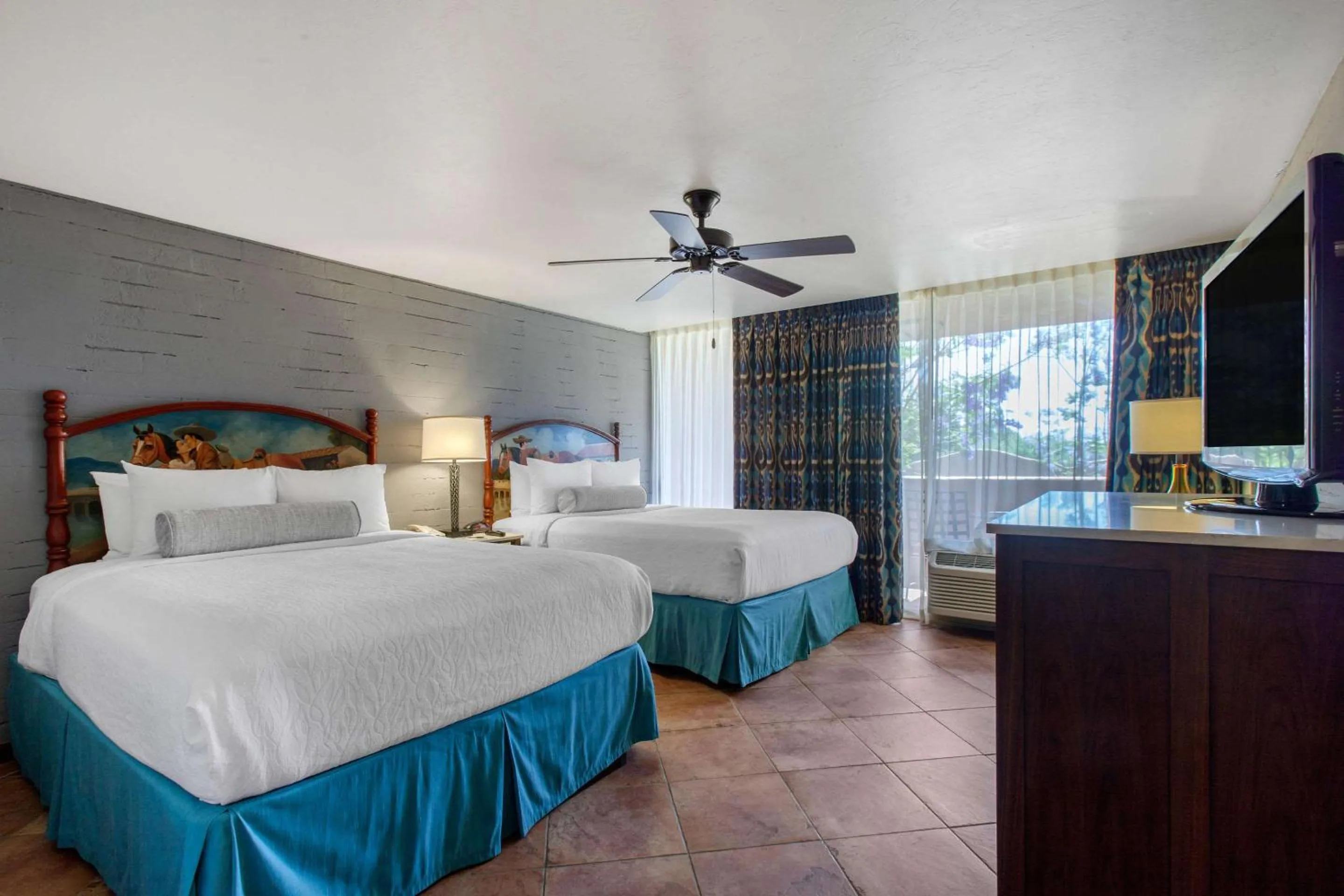 Bedroom, Bed in La Posada Lodge & Casitas, an Ascend Collection Hotel