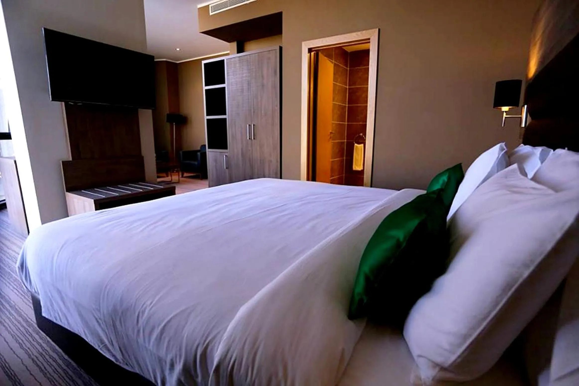 Bed in Le Zenith Hotel Oran