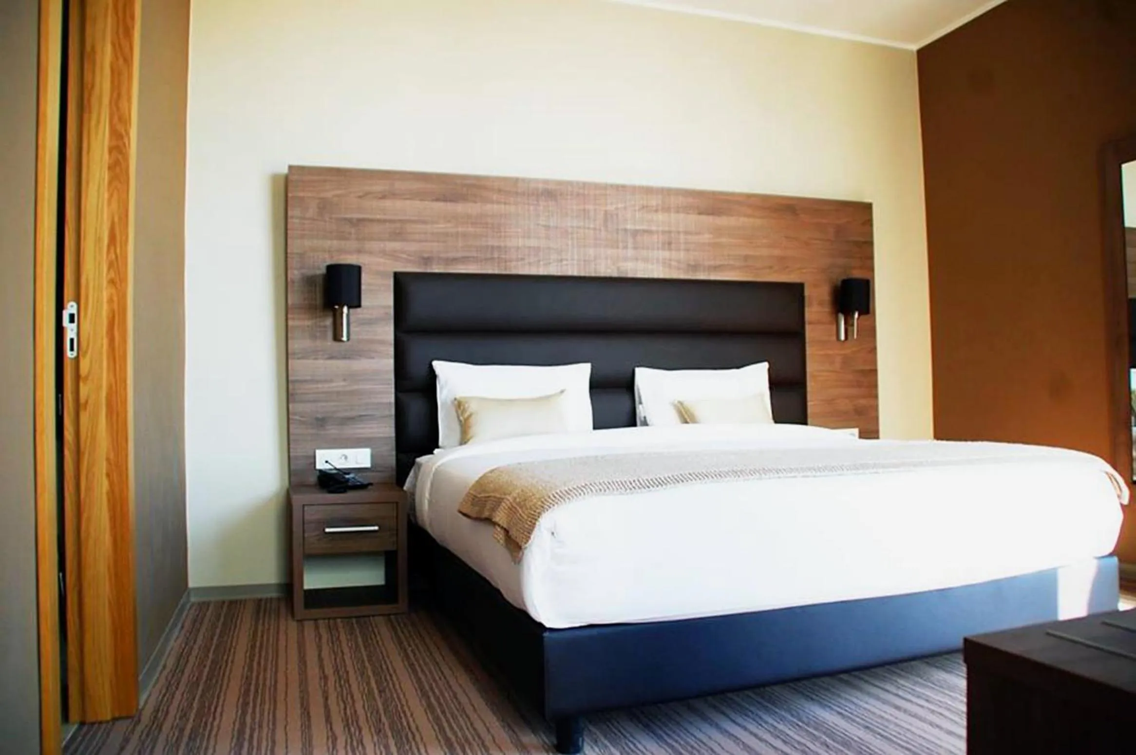 Bed in Le Zenith Hotel Oran