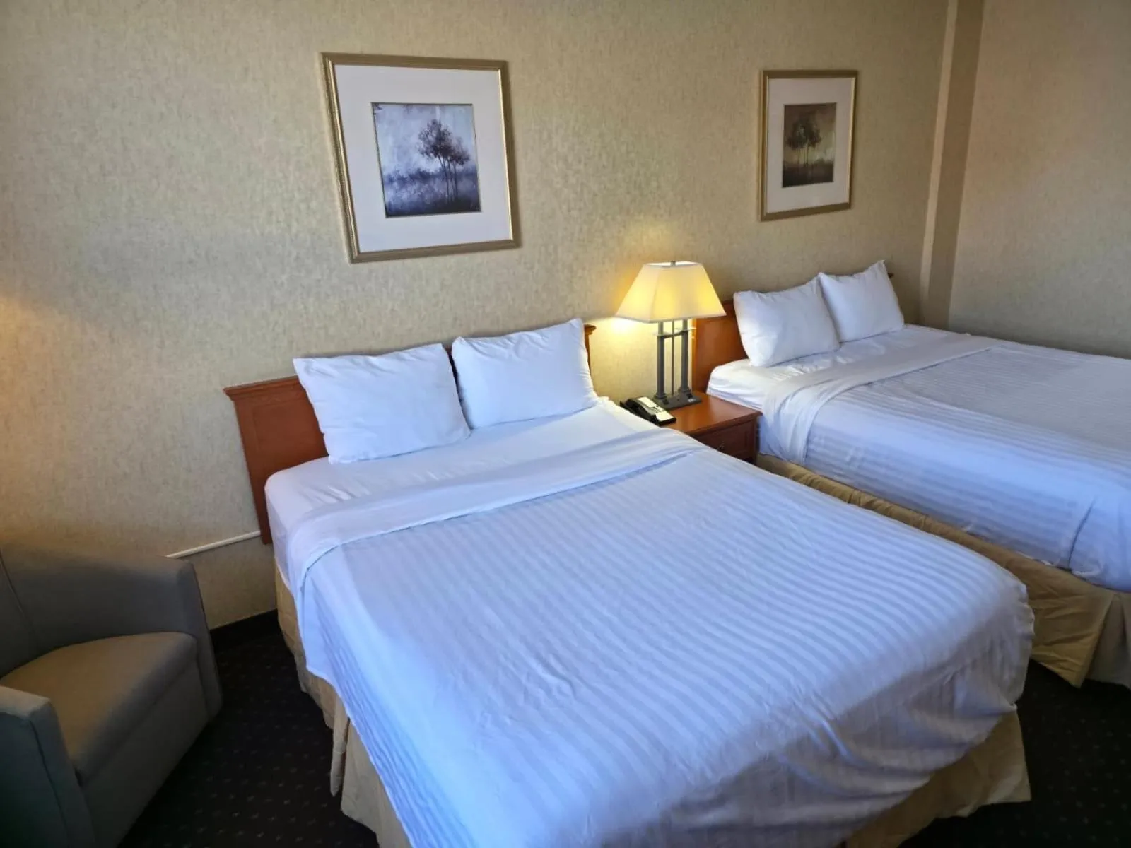 Bed in Clarion Hotel